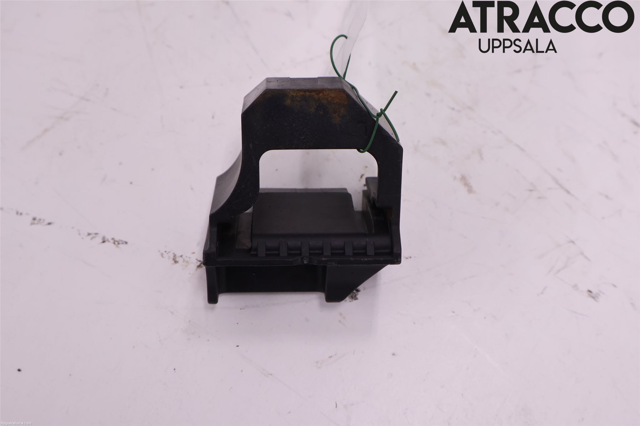 BMW 1 E87/81 5D/3D 03-11 Kylarfäste-Ram-Balk