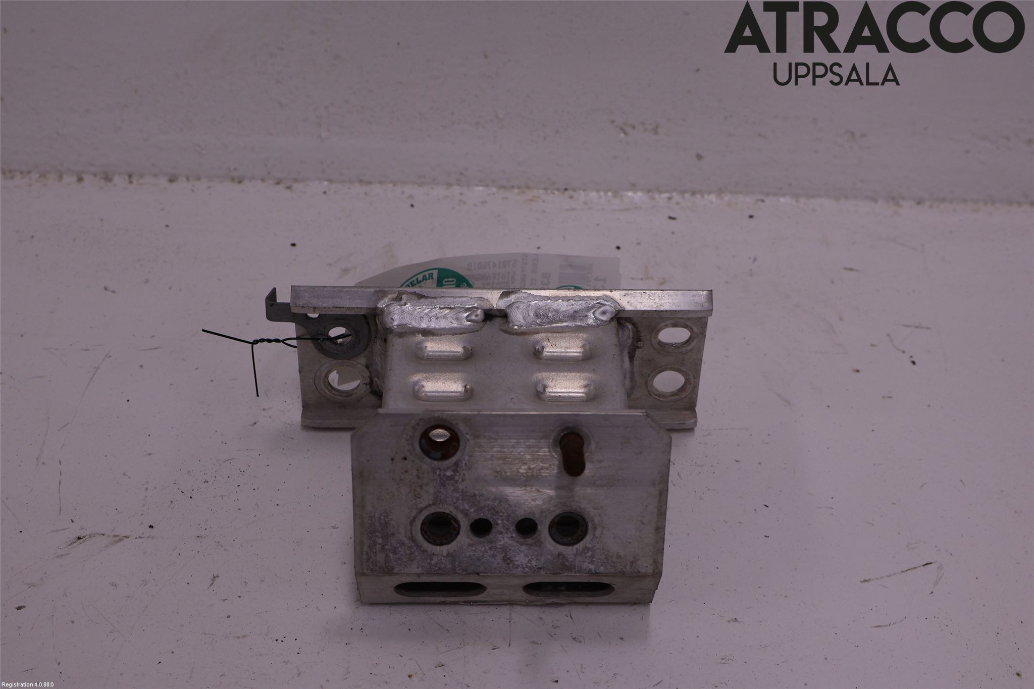 Lexus CT 200h Stötfångarbärjärn Fram