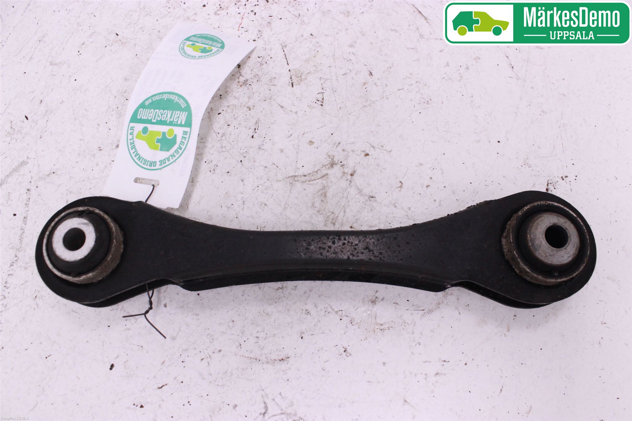 BMW 3 F30/F31/F80 12-19 Bärarm Bak Övre Vänster
