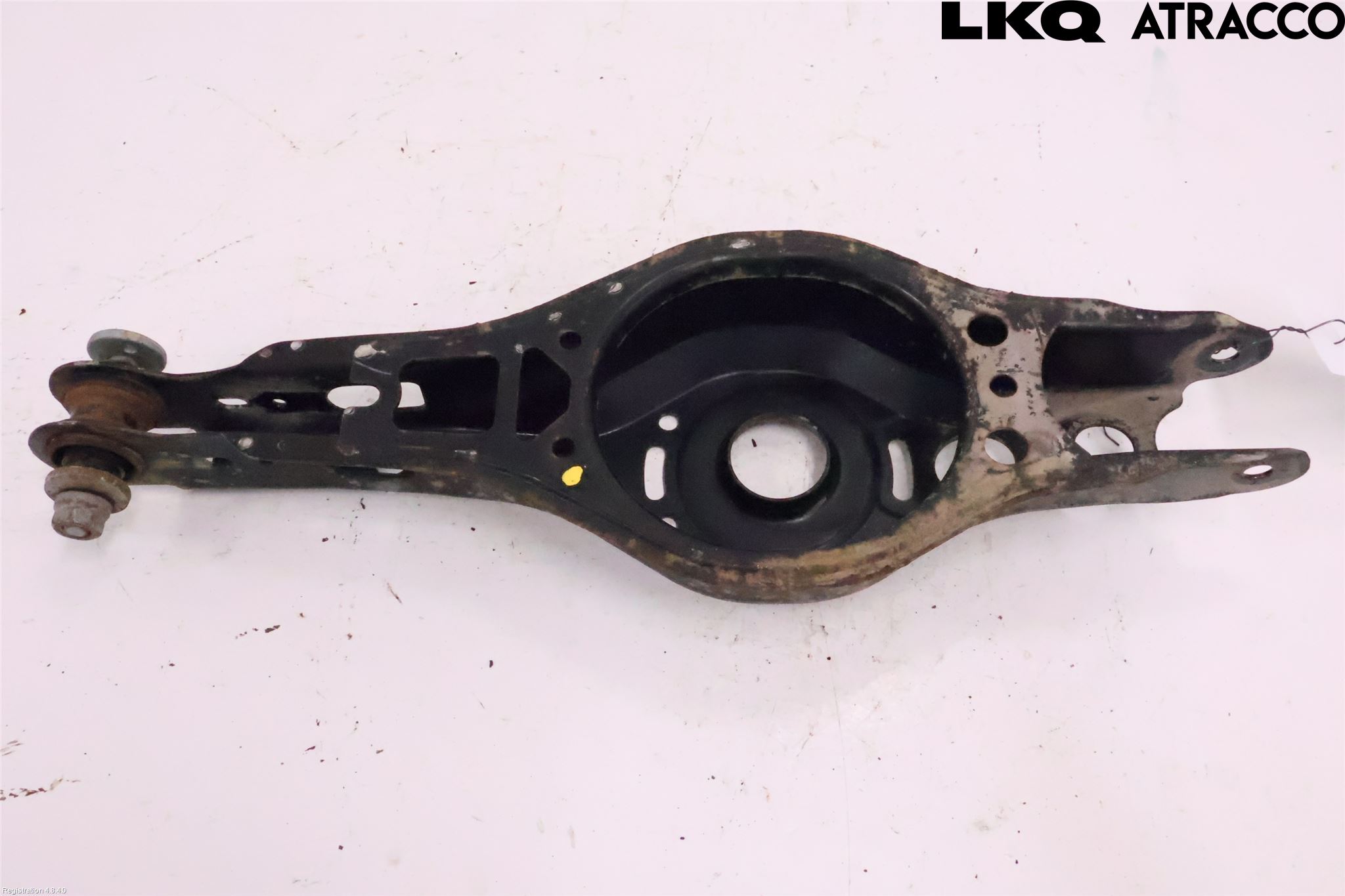 Lexus UX/300e 19- Bärarm Bak Vänster