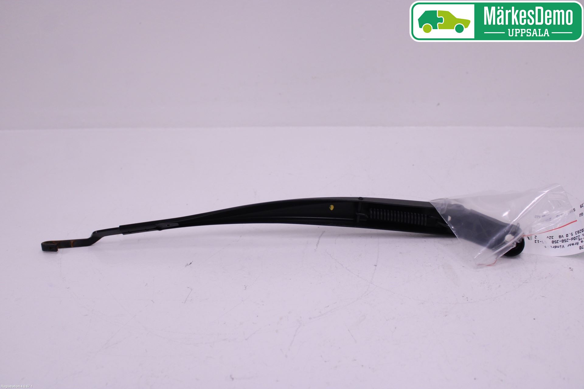 Lexus IS 220d/250/350 06-13 Torkararm Armar Vindruta