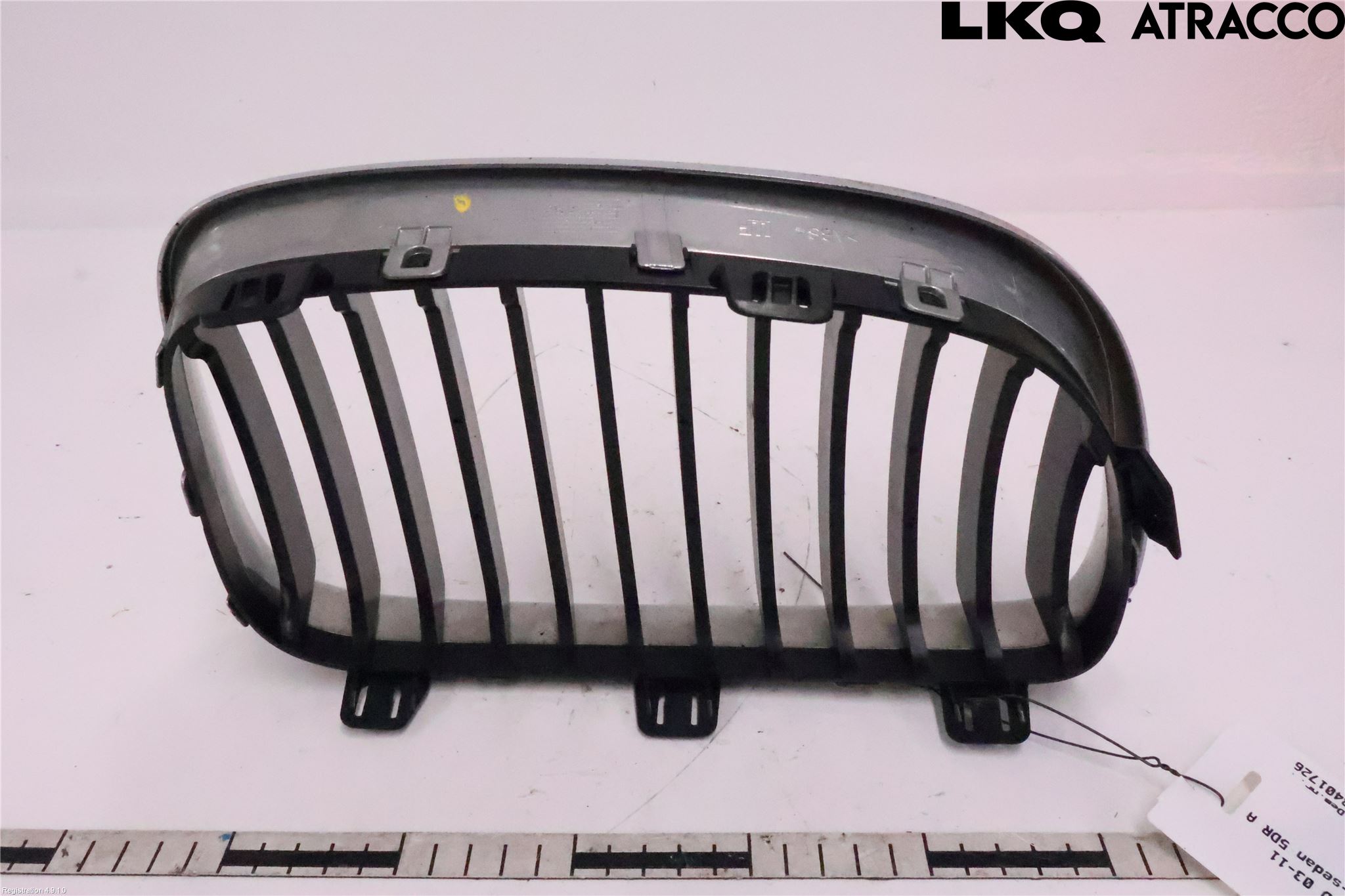 BMW 1 E87/81 5D/3D 03-11 Grilldel Vänster