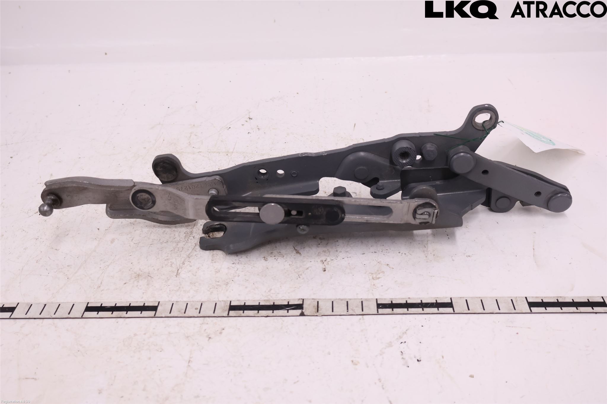 BMW 5 F10/F11/F18 09-17 Huvgångjärn