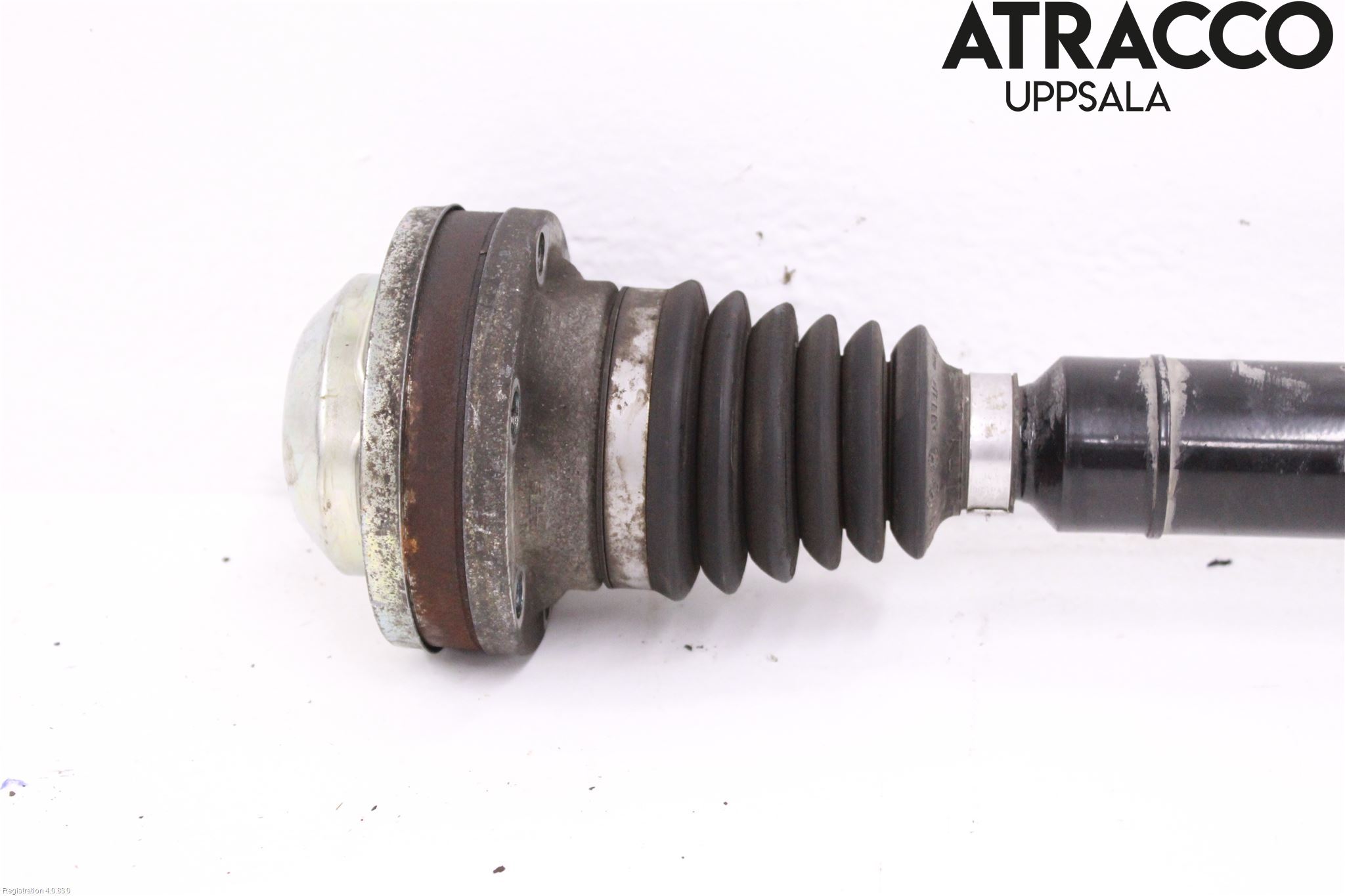 Volkswagen VW CADDY      04-10 Drivaxel Fram Höger