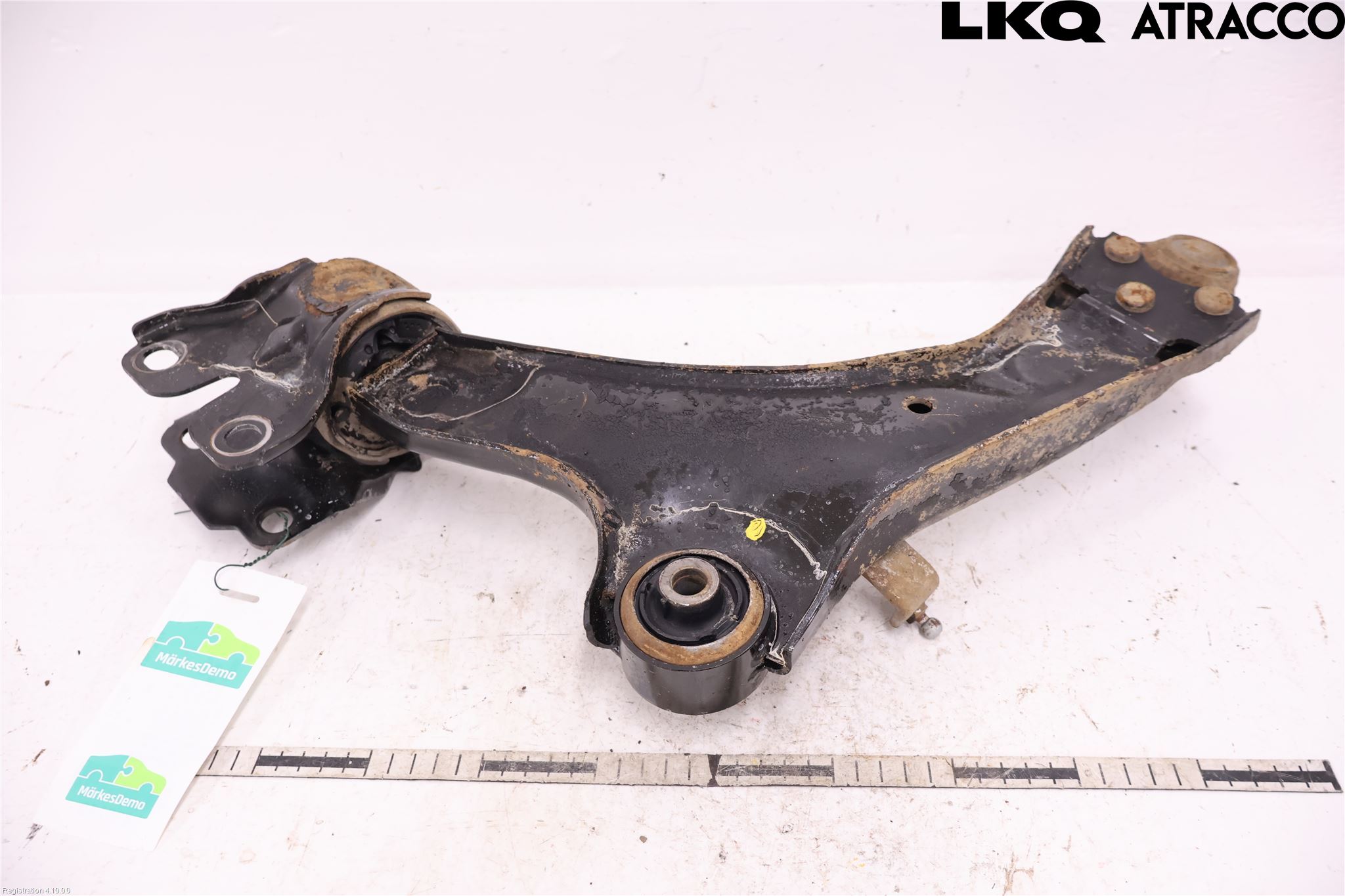Volvo V60 14-18 Bärarm Fram Undre Hö