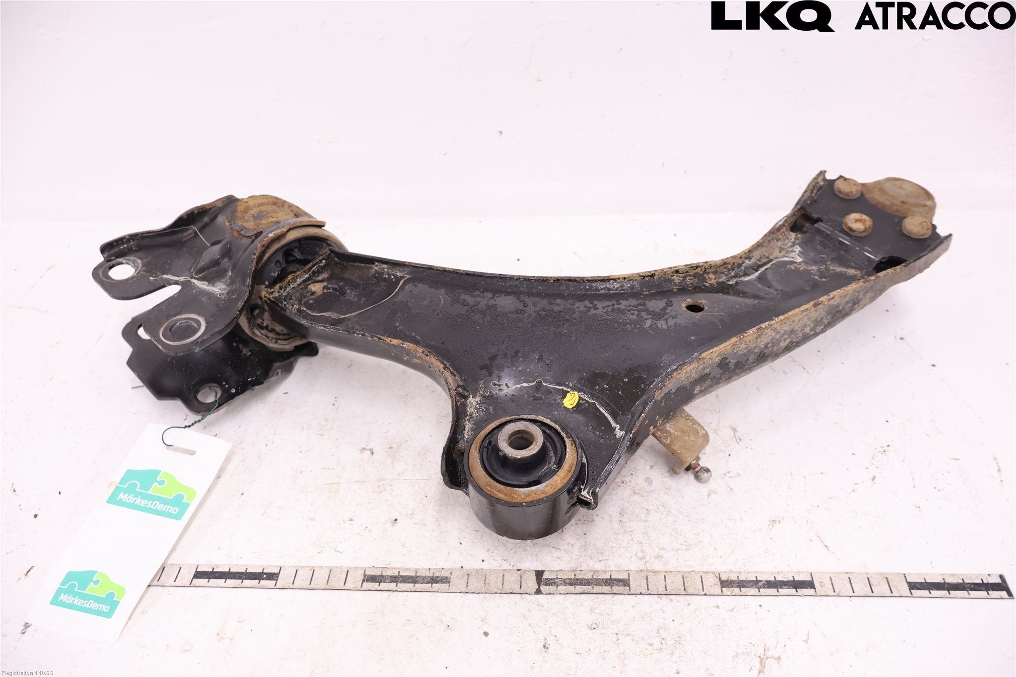 Volvo V60 14-18 Bärarm Fram Undre Hö