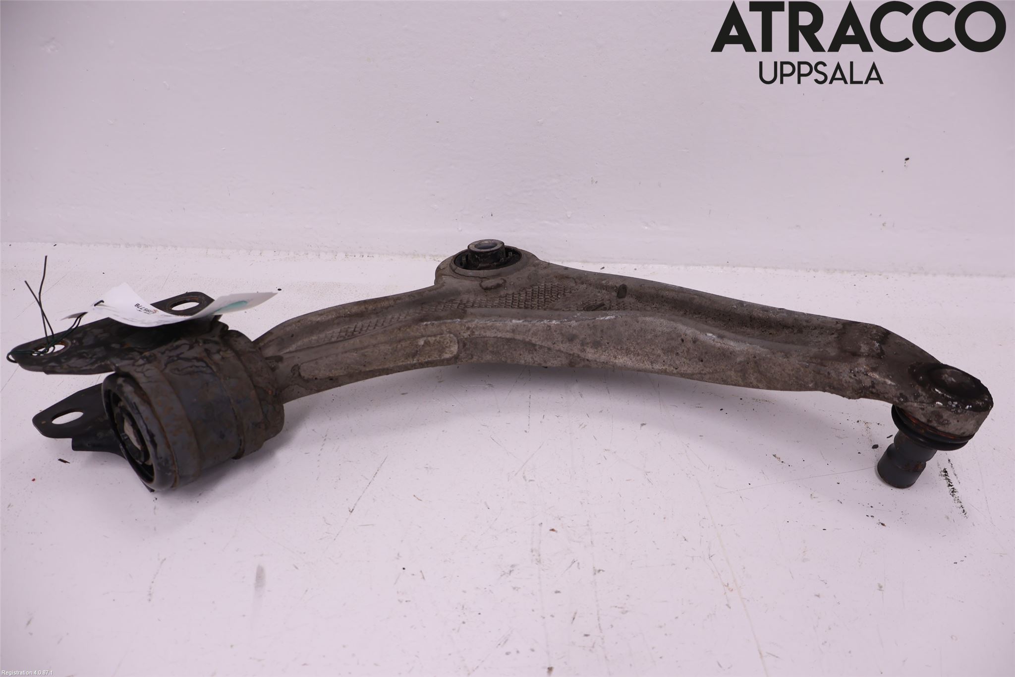 Ford MONDEO 15-22 Bärarm Fram Undre Vä