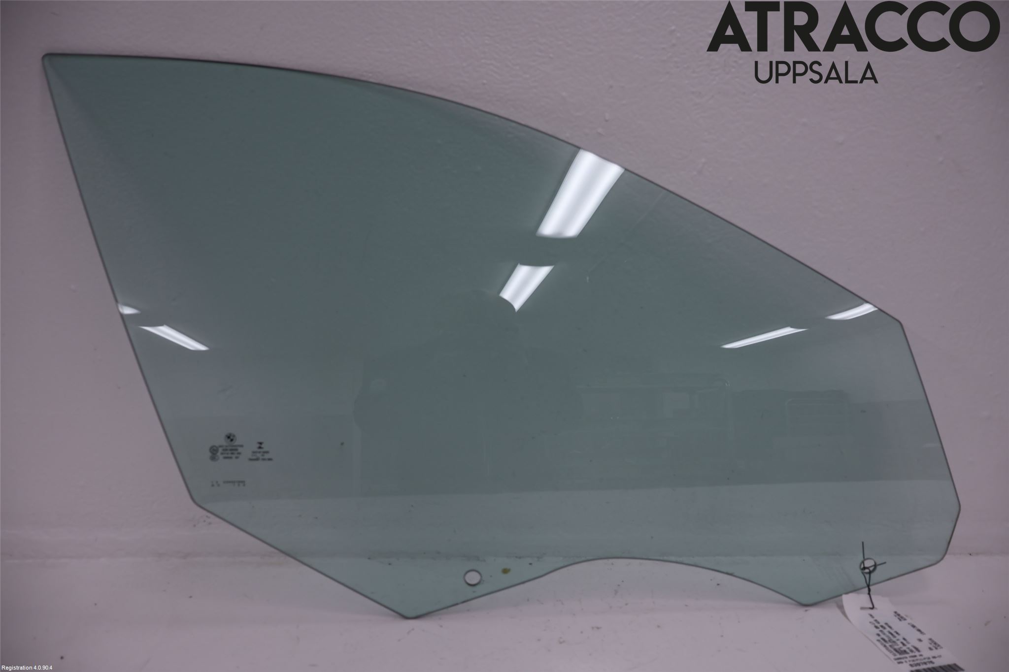BMW 5 F10/F11/F18 09-17 Dörruta Fram Höger