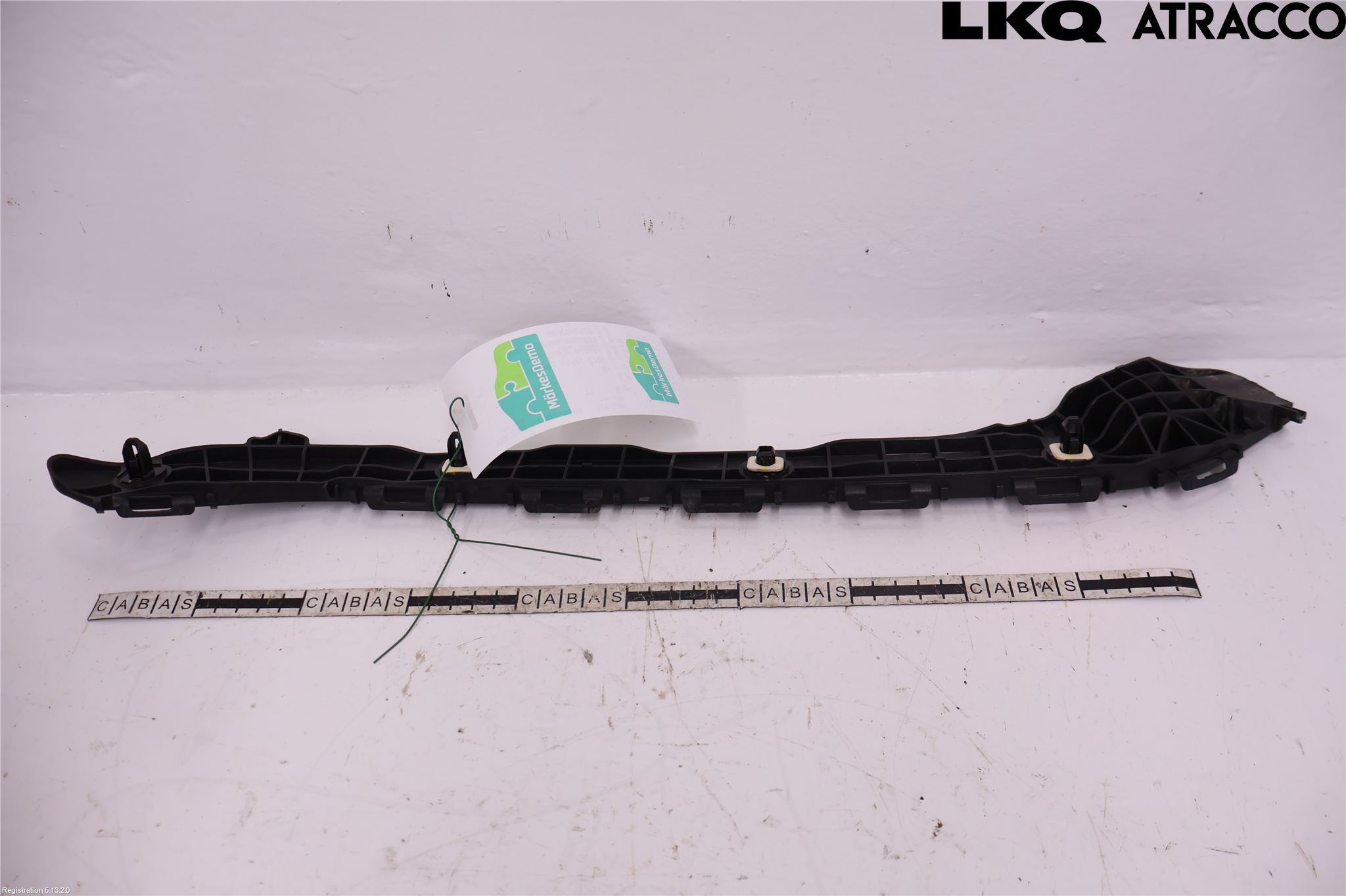Toyota AURIS 13-19 Stötfångarfäste Bak Hö