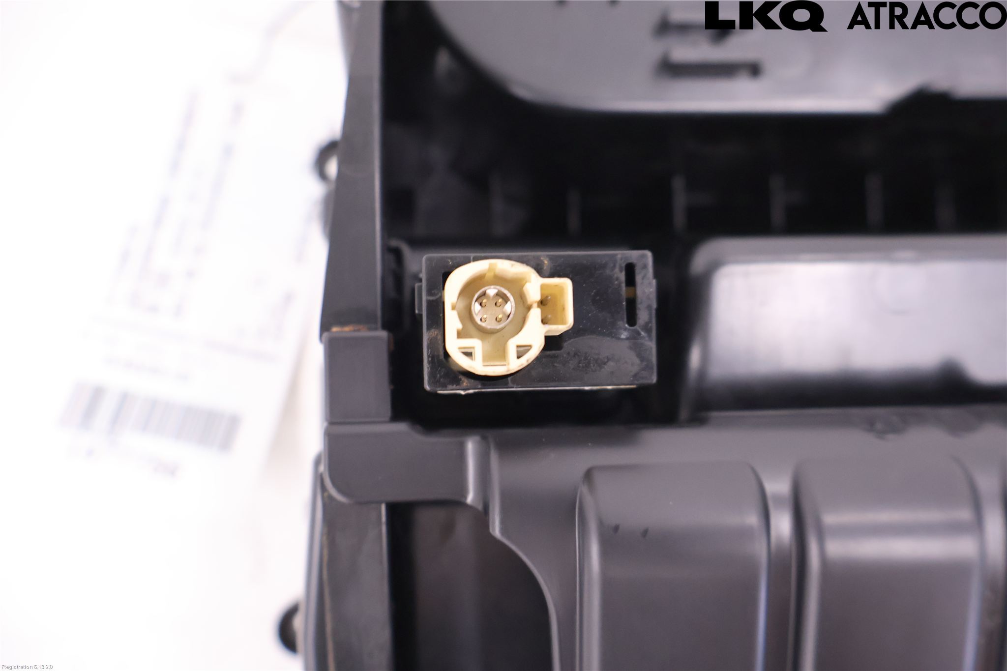 Mercedes-Benz MB EQA (H243) 21- Instrumentbräda Förvaringsfack