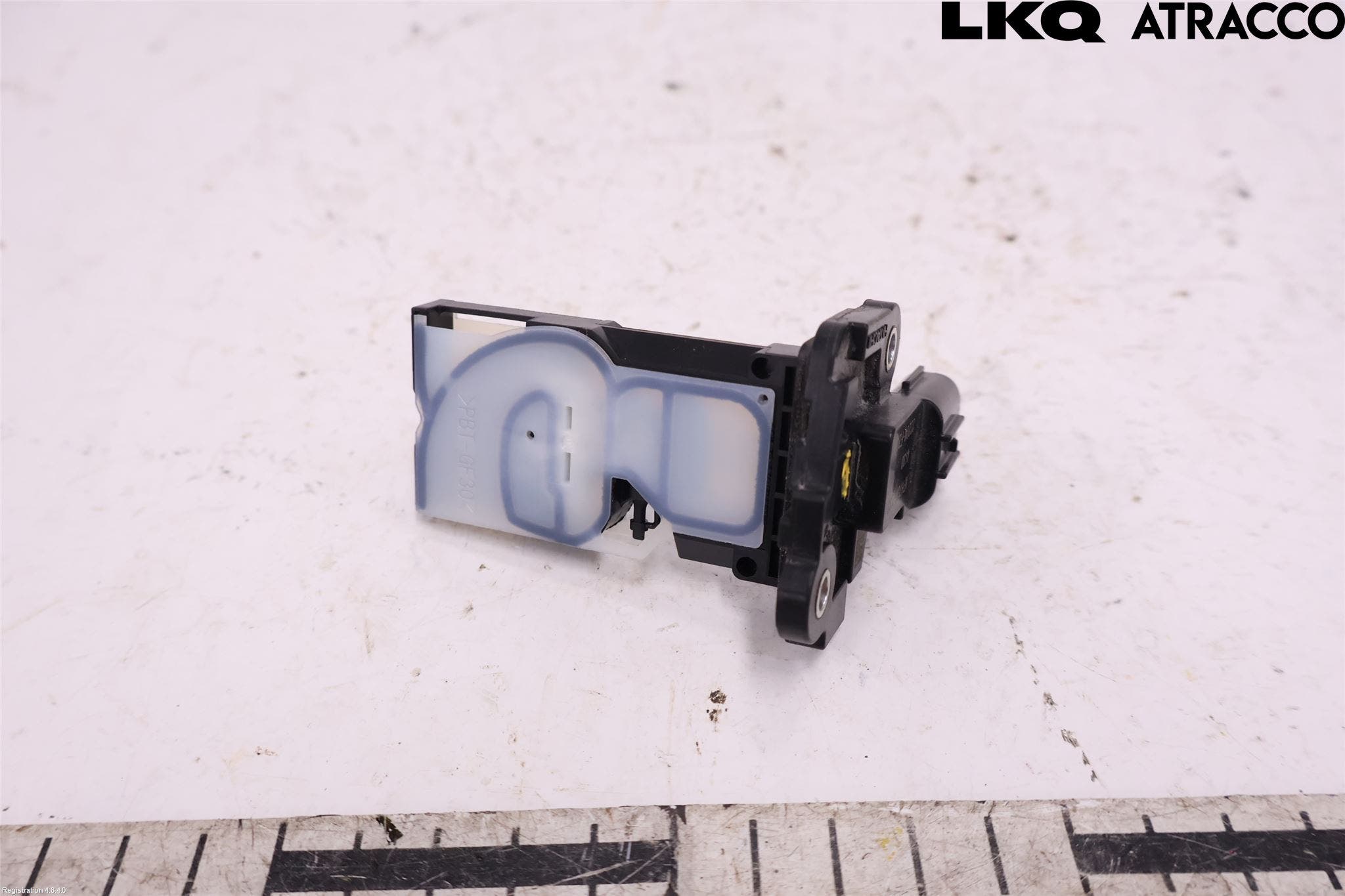 Toyota YARIS CROSS XP21 21- Injluftmassamätare