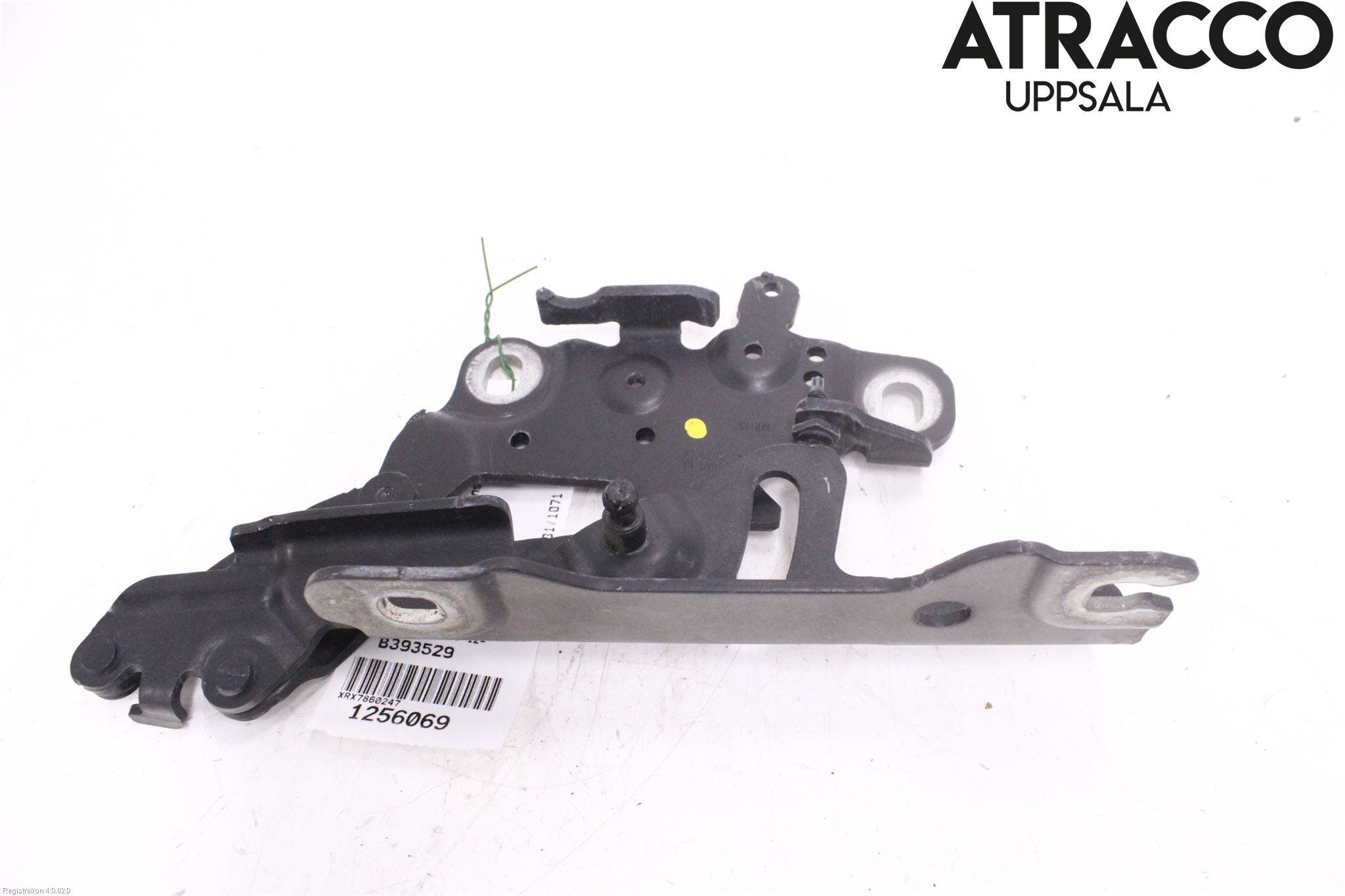 BMW 3 F30/F31/F80 12-19 Huvgångjärn