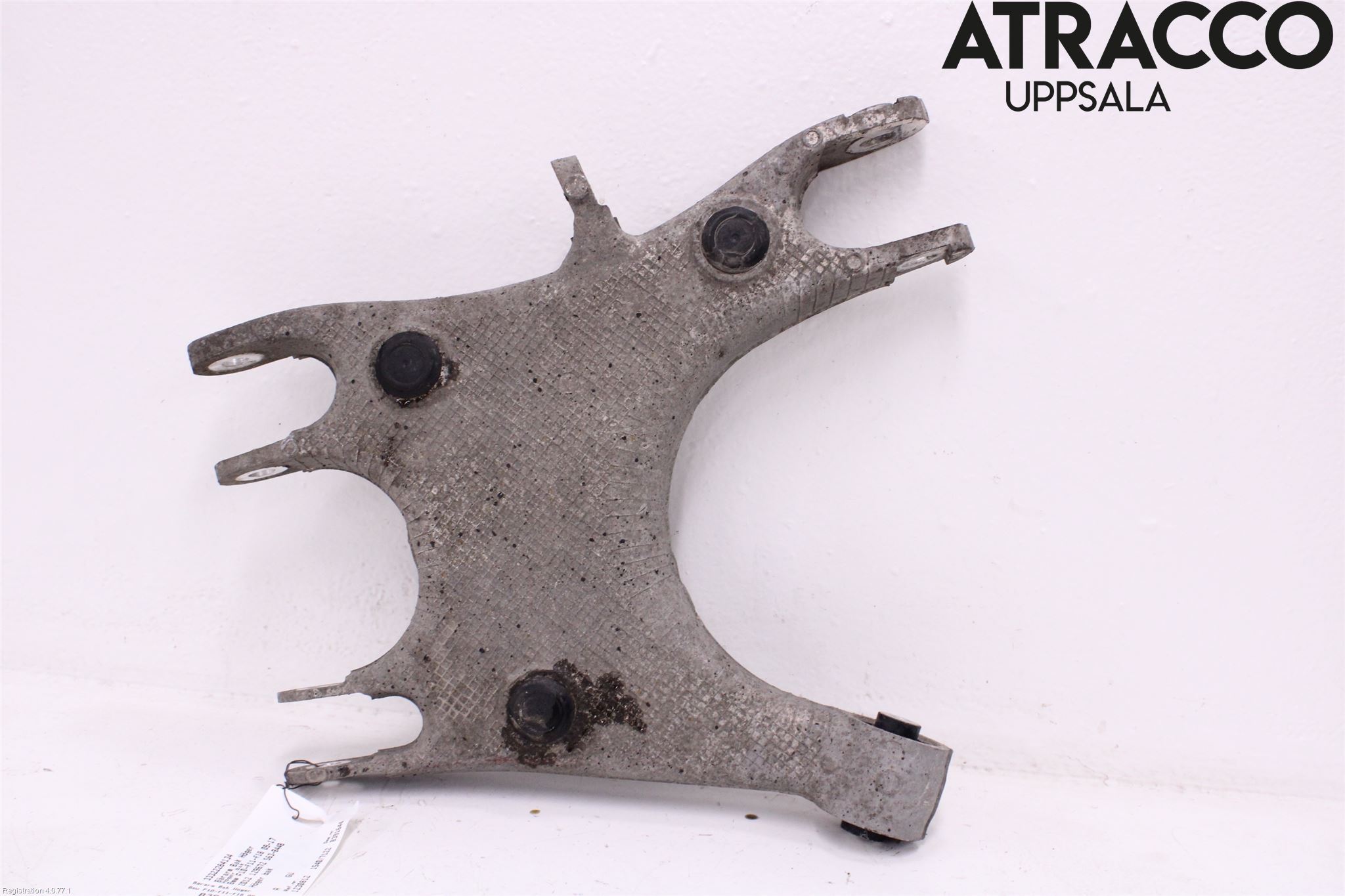 BMW 5 F10/F11/F18 09-17 Bärarm Bak Höger