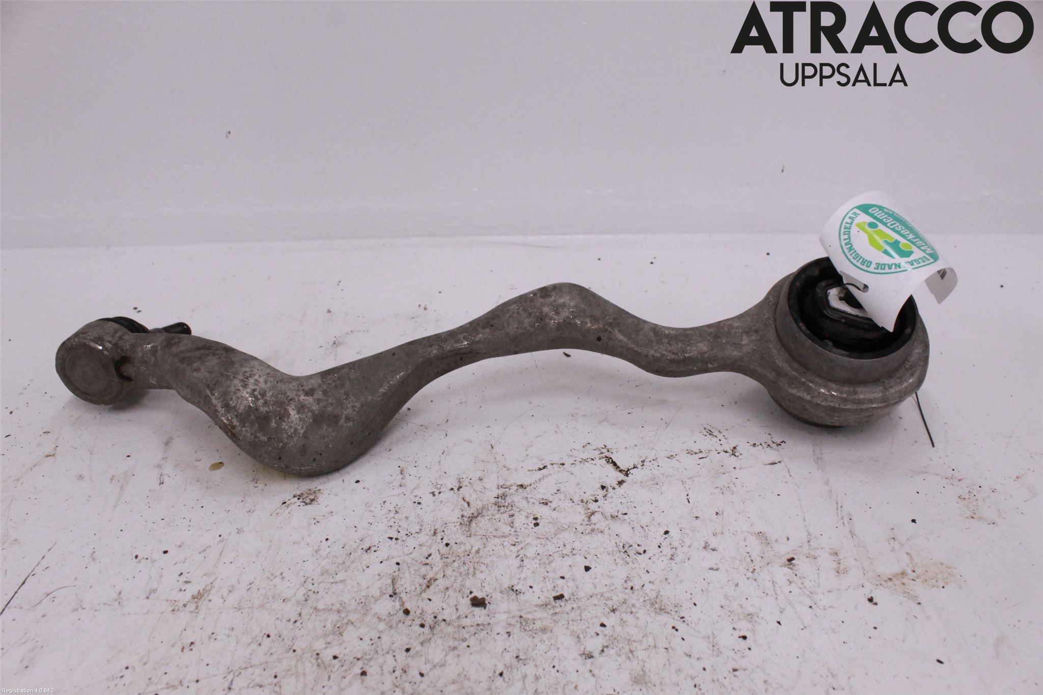 BMW 3 E90/91 SED/TOU 05-12 Bärarm Fram Undre Hö