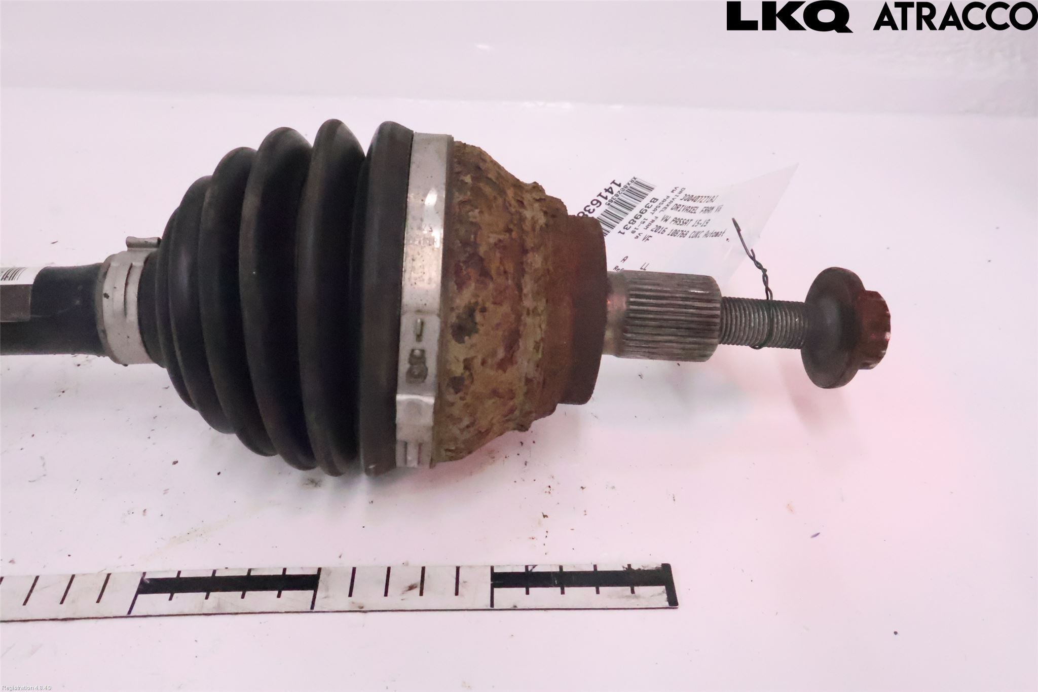 Volkswagen VW PASSAT 15-19 Drivaxel Fram Vänster
