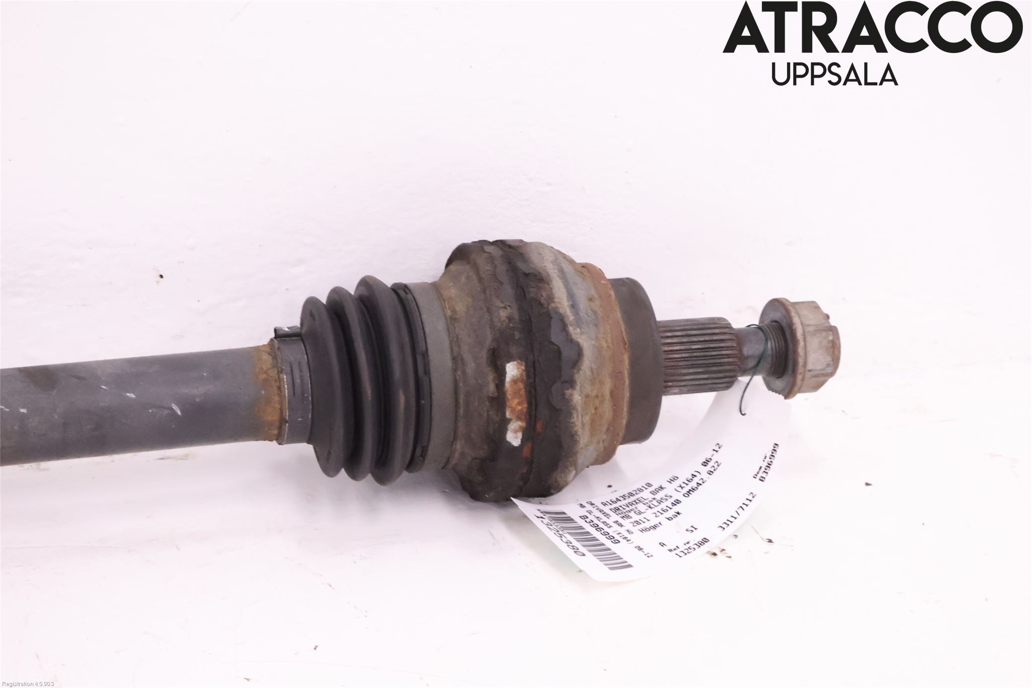 Mercedes-Benz MB GL-KLASS (X164) 06-12 Drivaxel Bak Höger