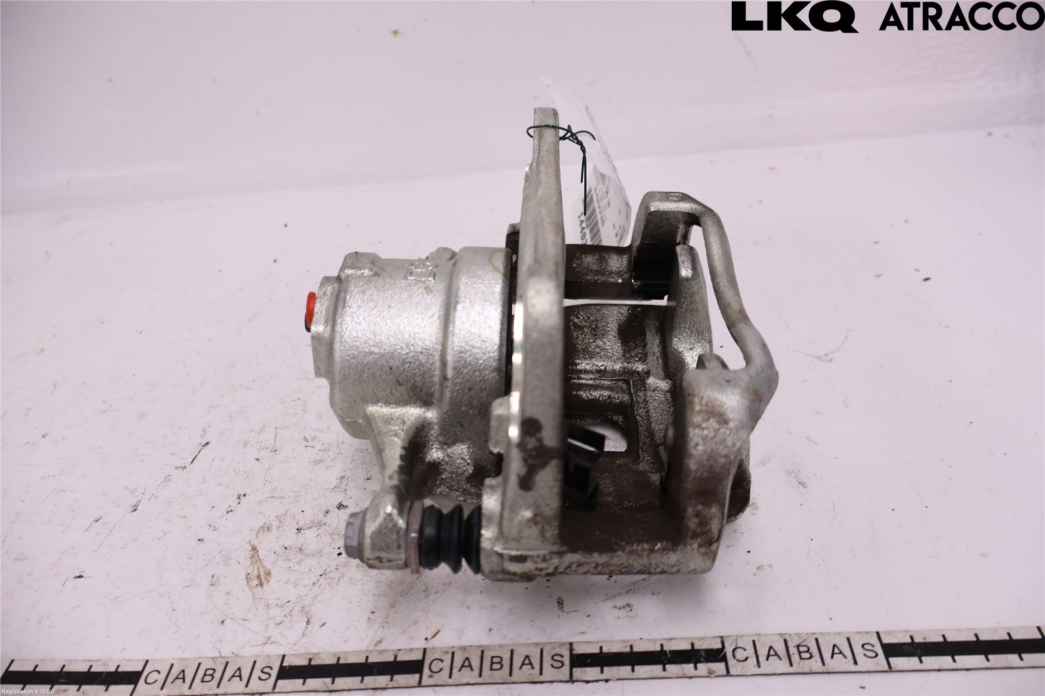 Toyota C-HR 24- Bromsok Fram Höger