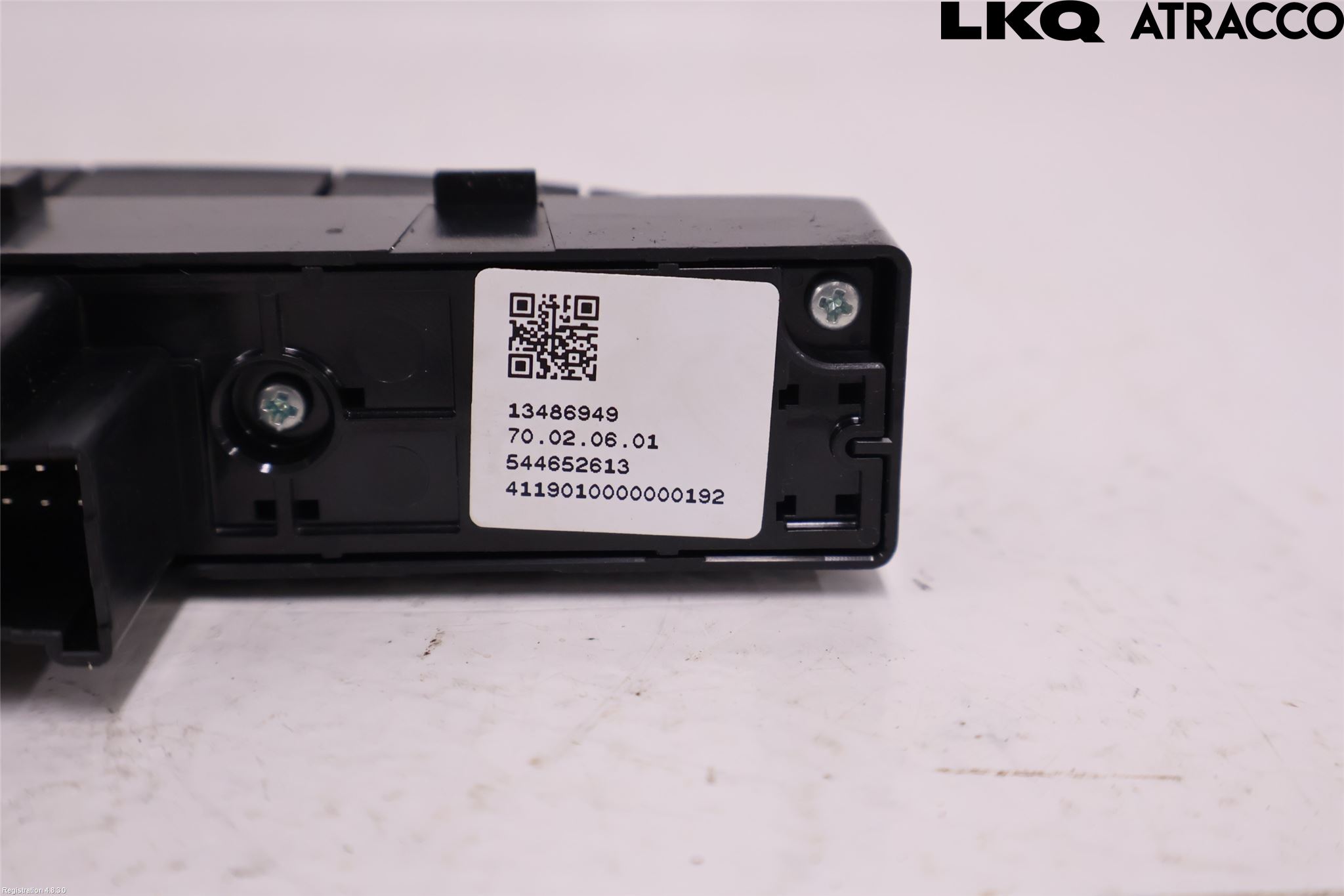 Opel INSIGNIA 17- Strömställare Multifunktion