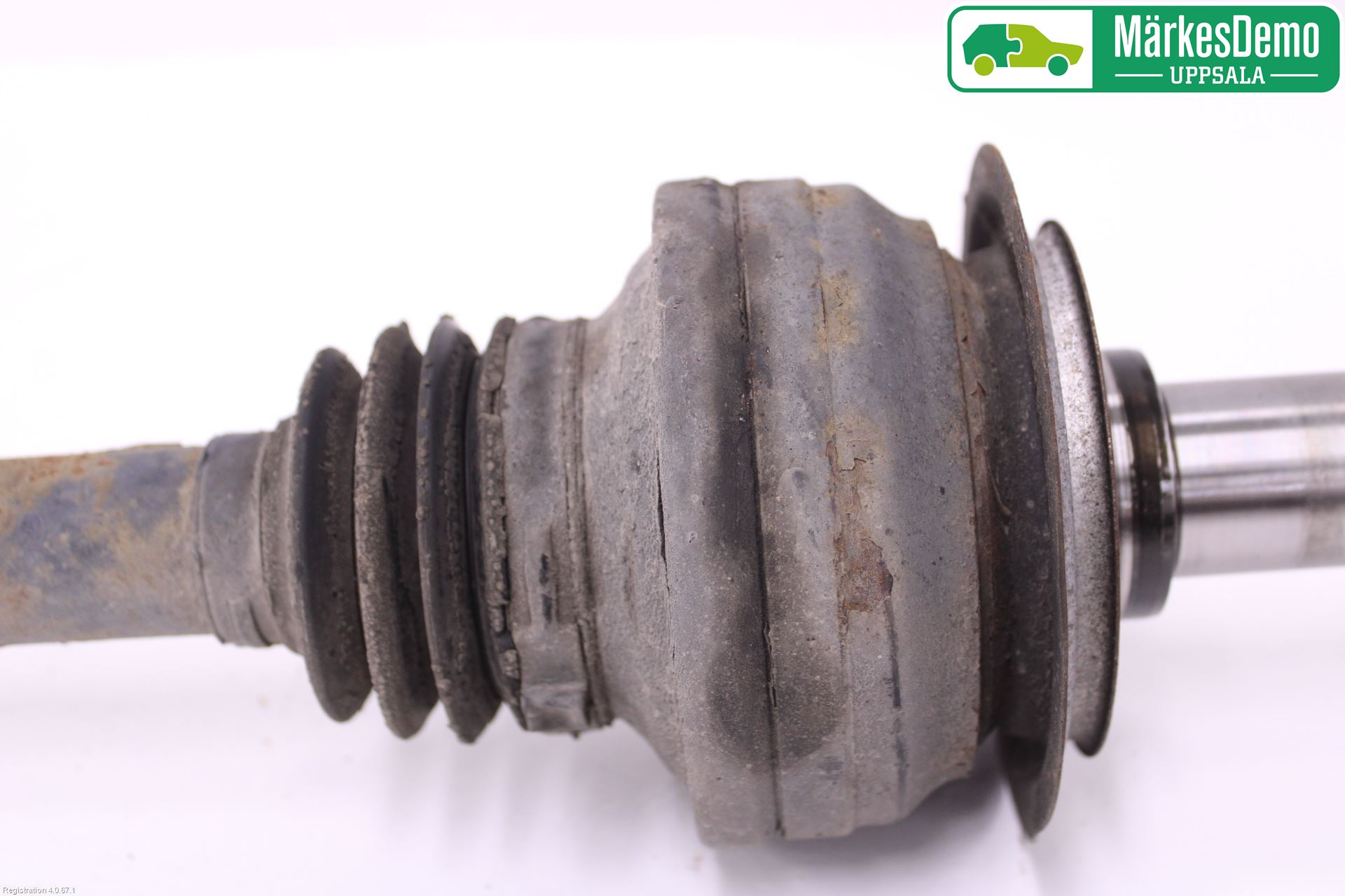 Mercedes-Benz MB C (203) 00-07 Drivaxel Bak Vänster
