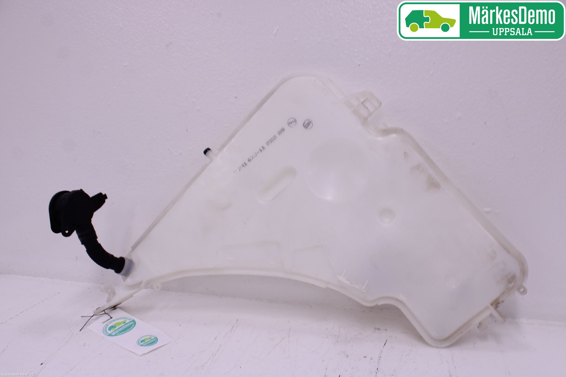 BMW 3 F30/F31/F80 12-19 Spolartank Vindruta-Strål