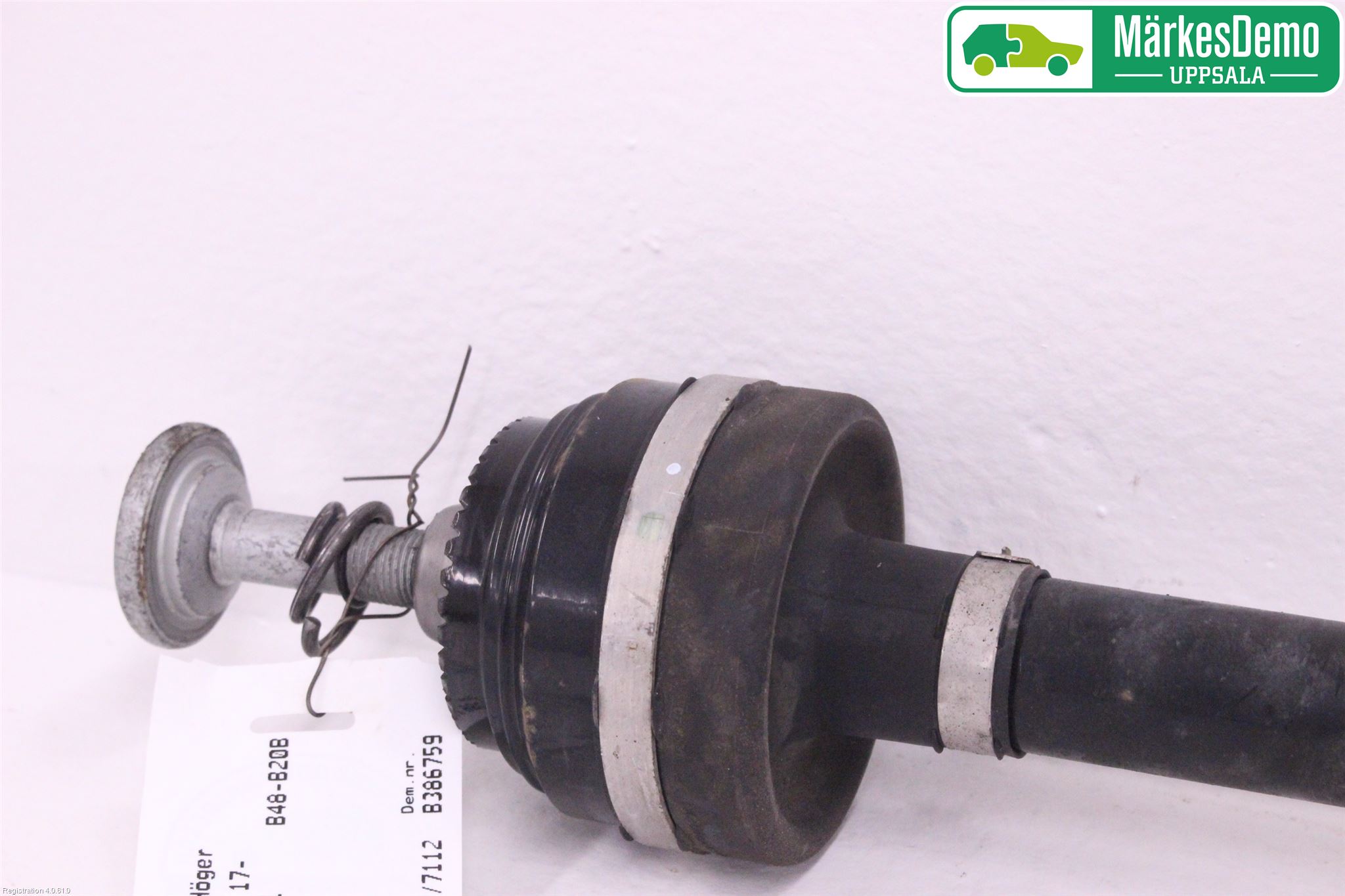 BMW 5 G30/G31/F90 17-23 Drivaxel Bak Höger