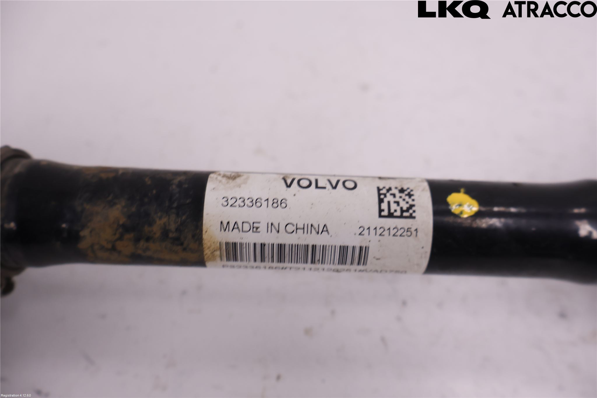 Volvo XC40/RECHARGE 18- Drivaxel Fram Vänster