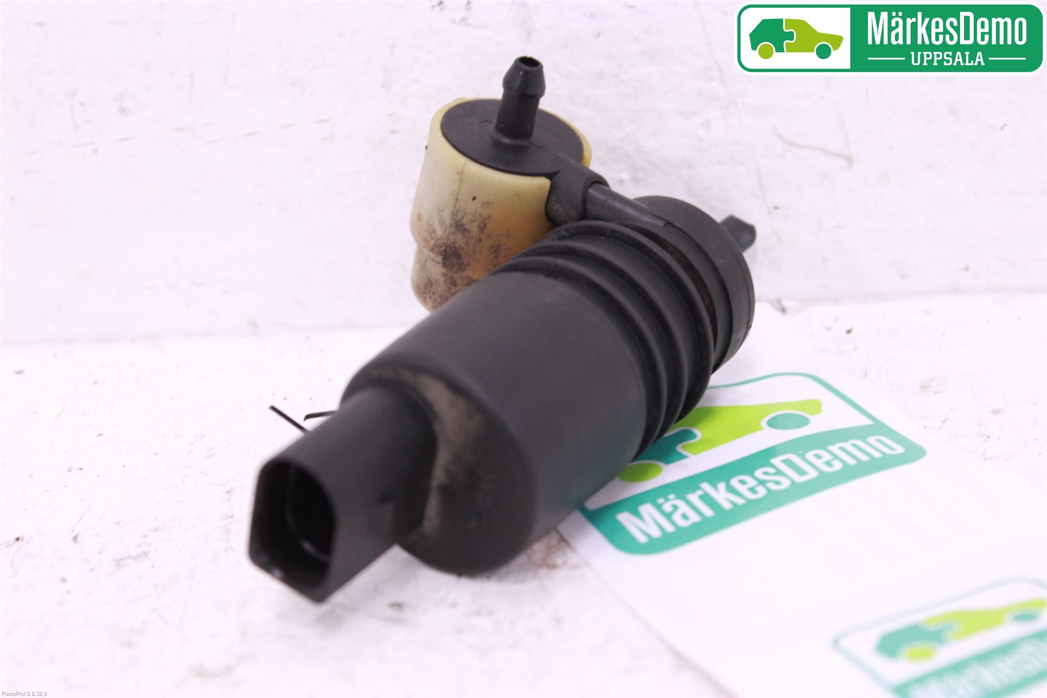 Skoda FABIA 99-07 Spolarpump Vindruta