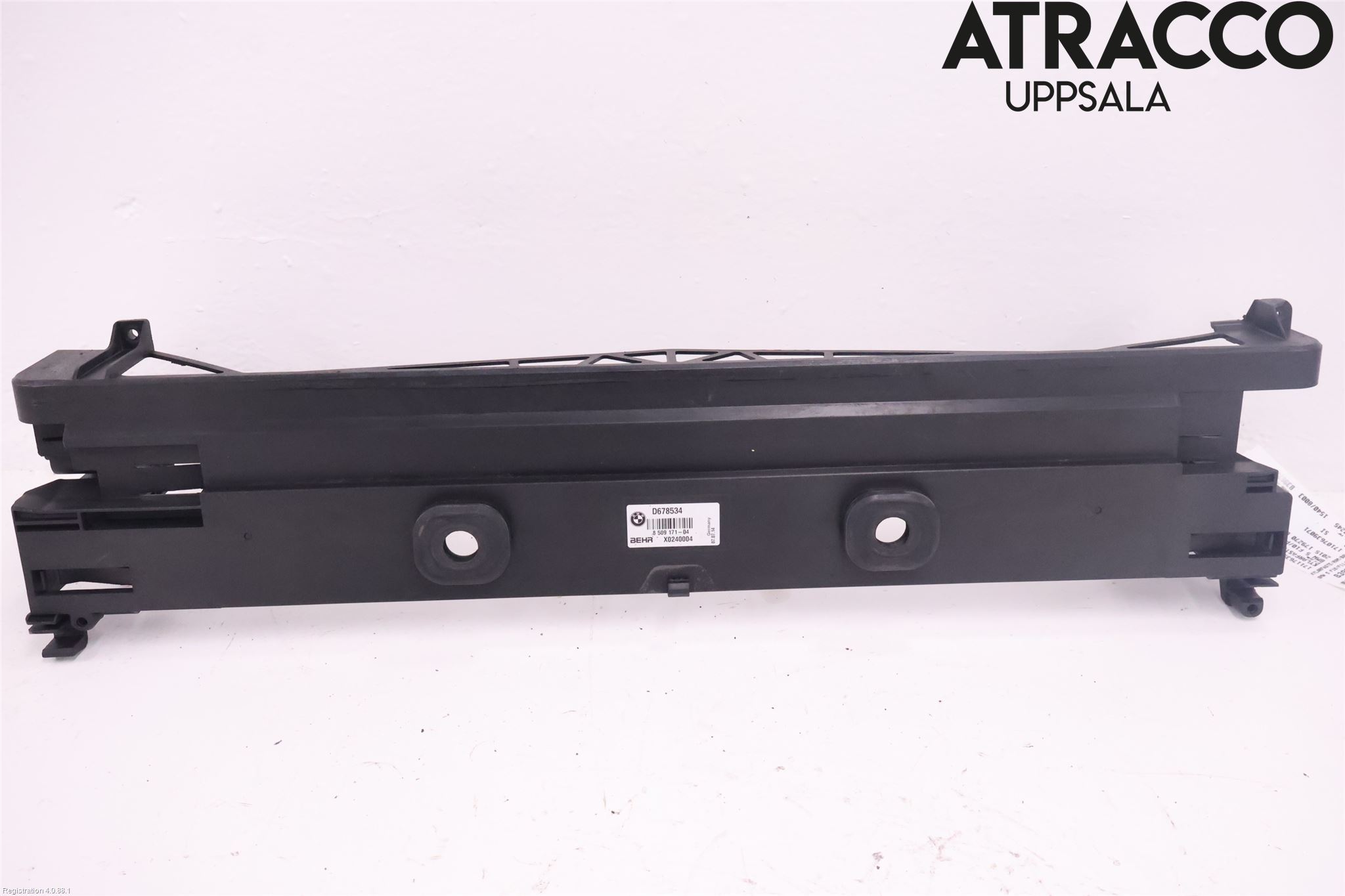 BMW 5 F10/F11/F18 09-17 Kylarfäste-Ram-Balk