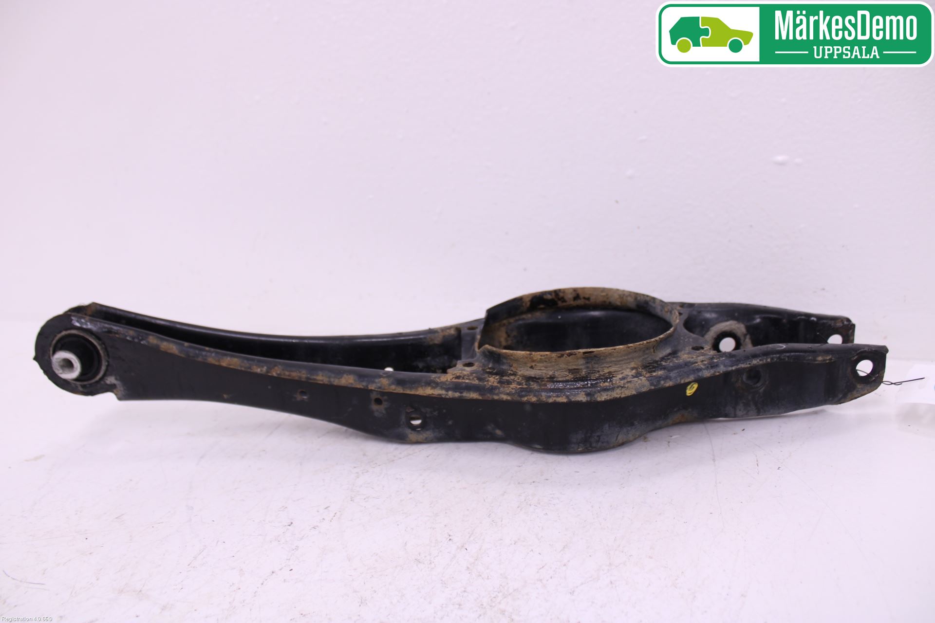 Volkswagen VW GOLF / E-GOLF VII 13-20 Bärarm Bak Höger