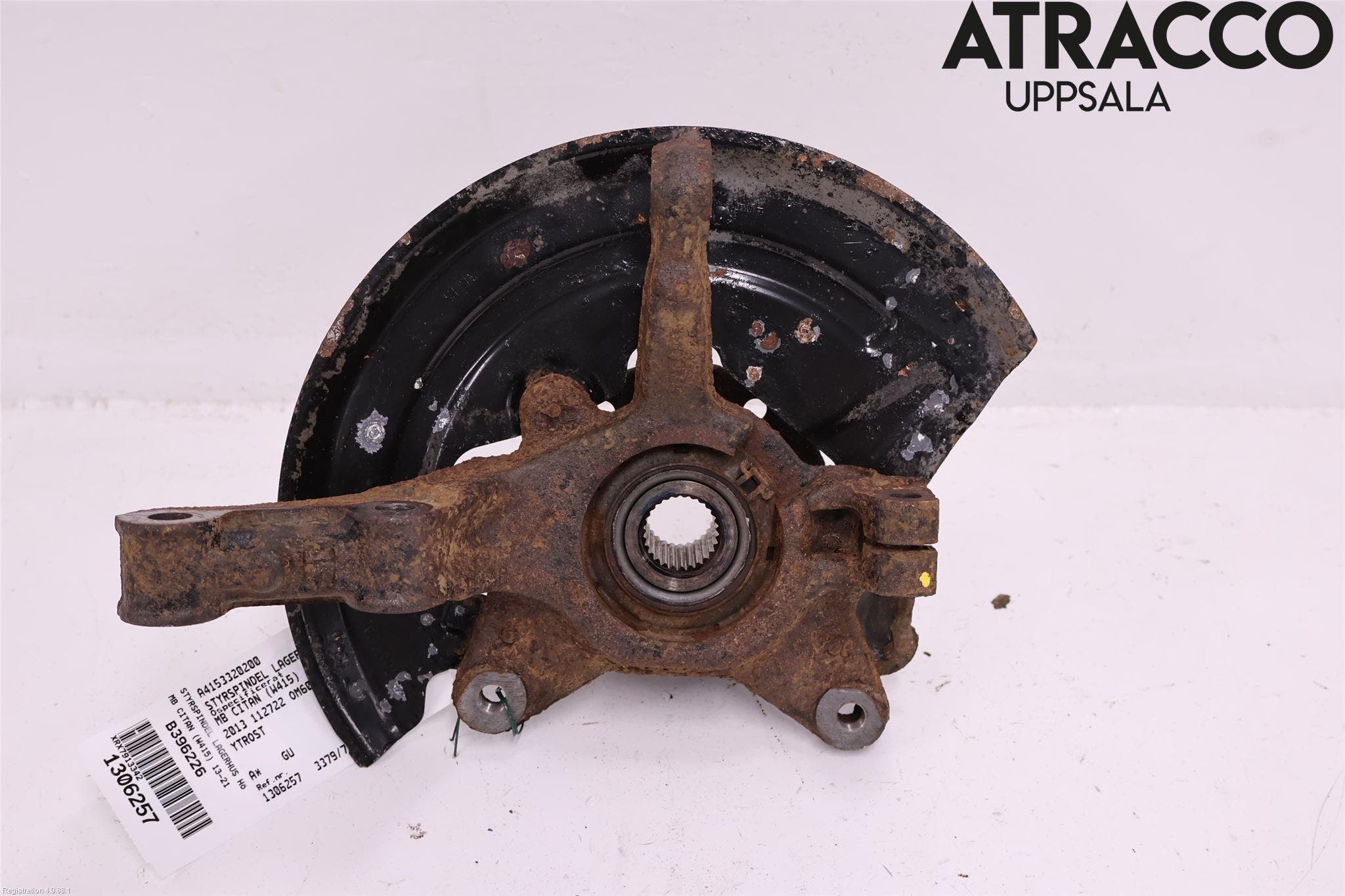 Mercedes-Benz MB CITAN (W415) 13-21 Styrspindel Lagerhus Hö