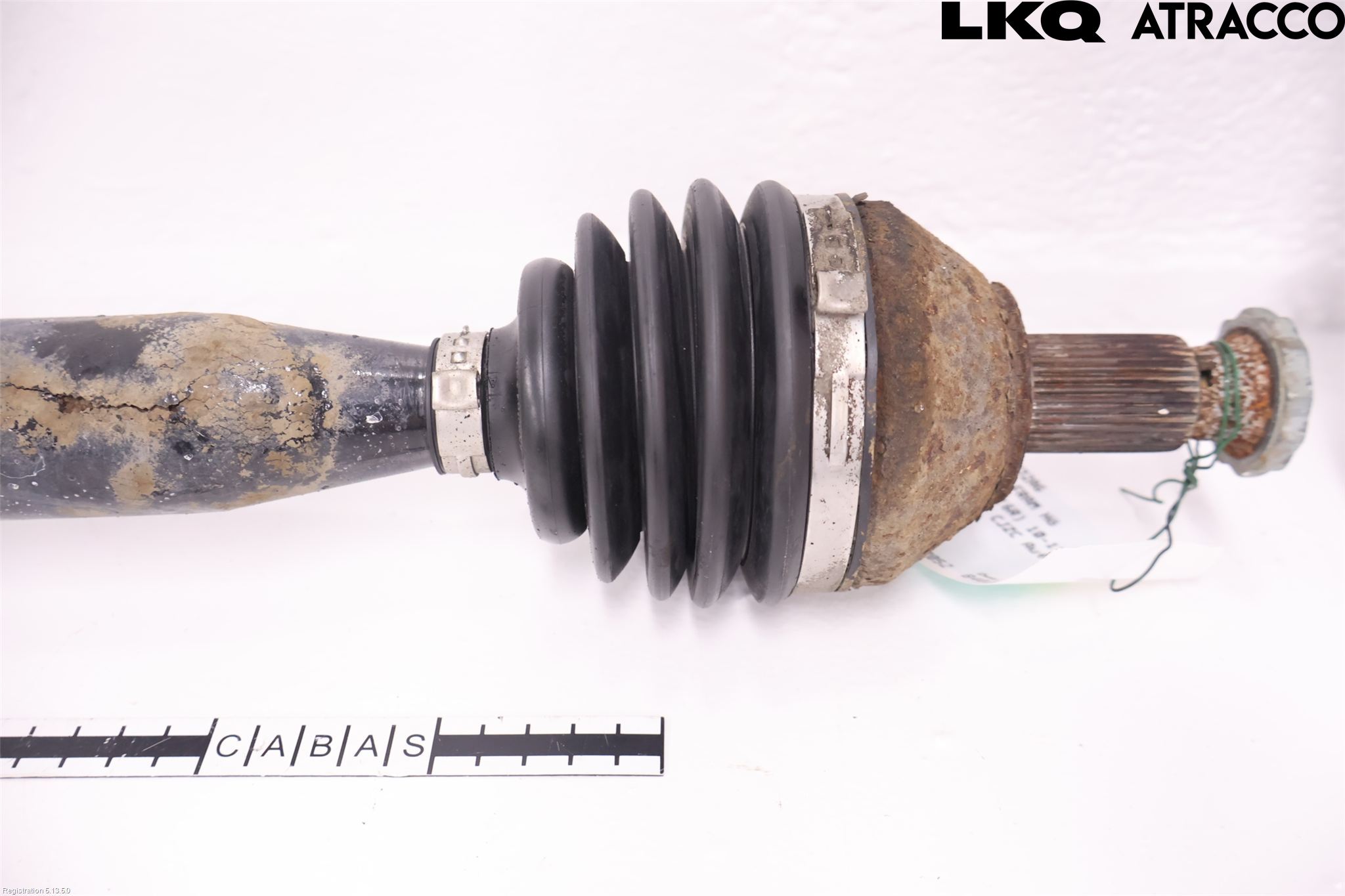 Volkswagen VW POLO 10-17 Drivaxel Fram Höger