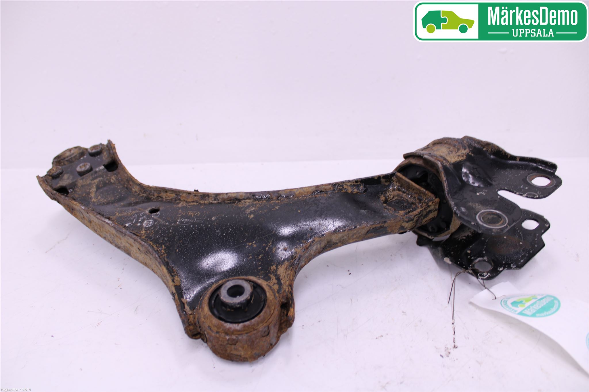 Ford MONDEO 07-15 Bärarm Fram Undre Vä