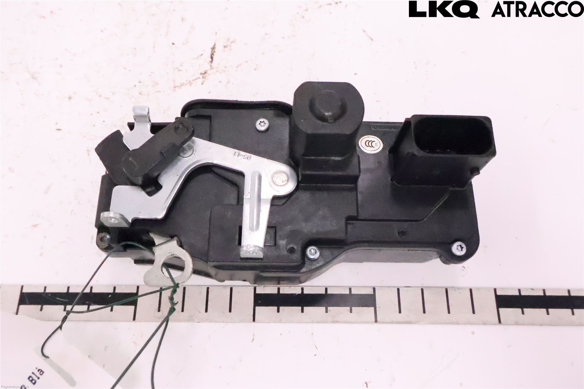 Tesla MODEL S 13- Låskista-Dörrlås