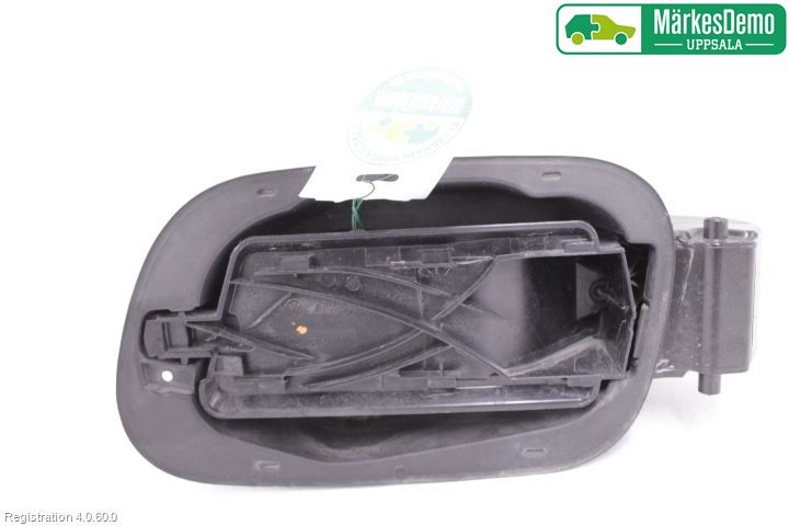 Volkswagen VW TOUAREG 7P 11-18 Tanklucka