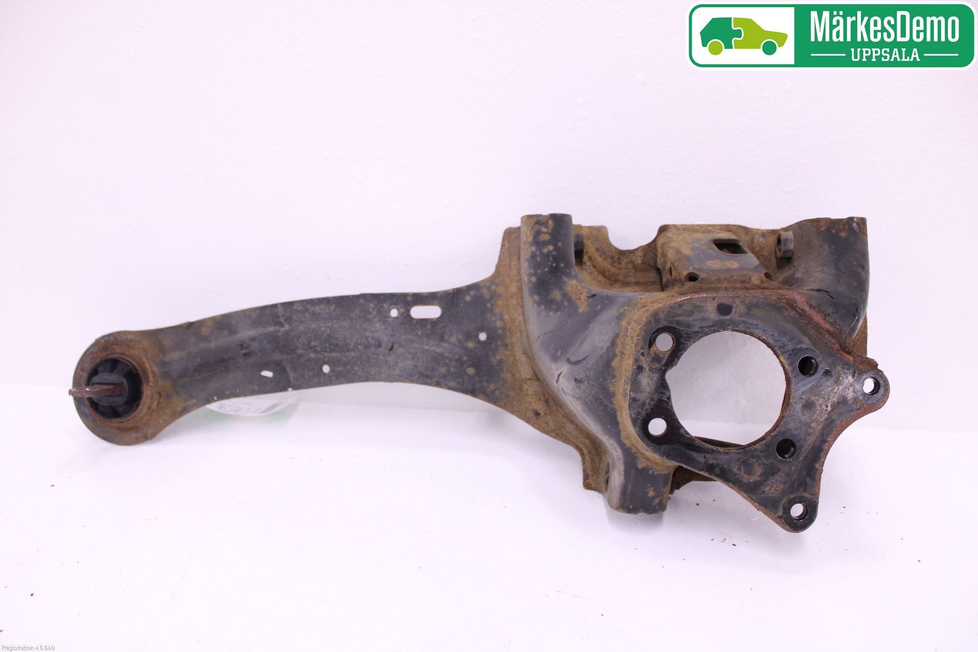 Volvo V40 12-19 Bärarm Bak Höger