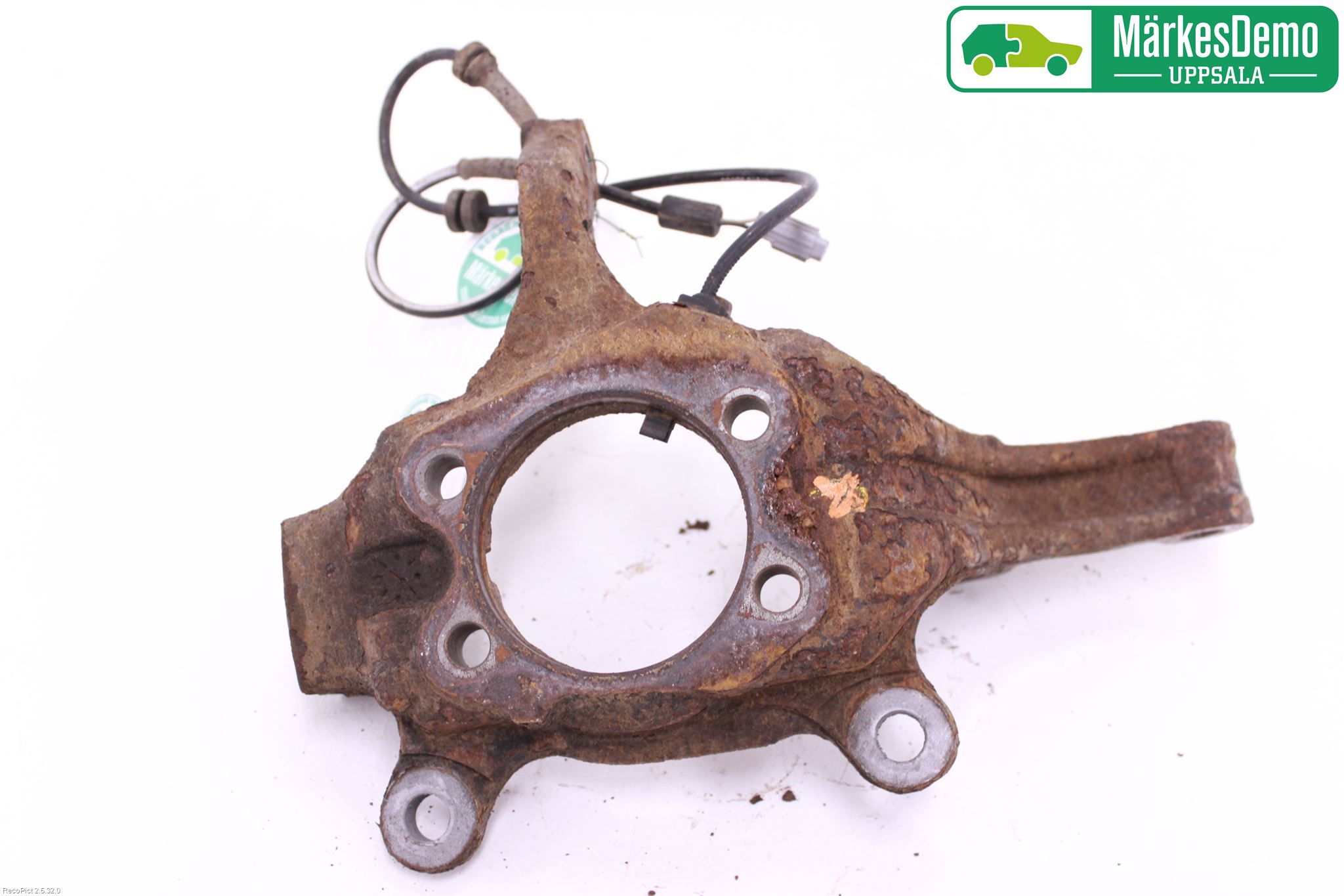 Nissan QASHQAI 10-14 Styrspindel Lagerhus Hö