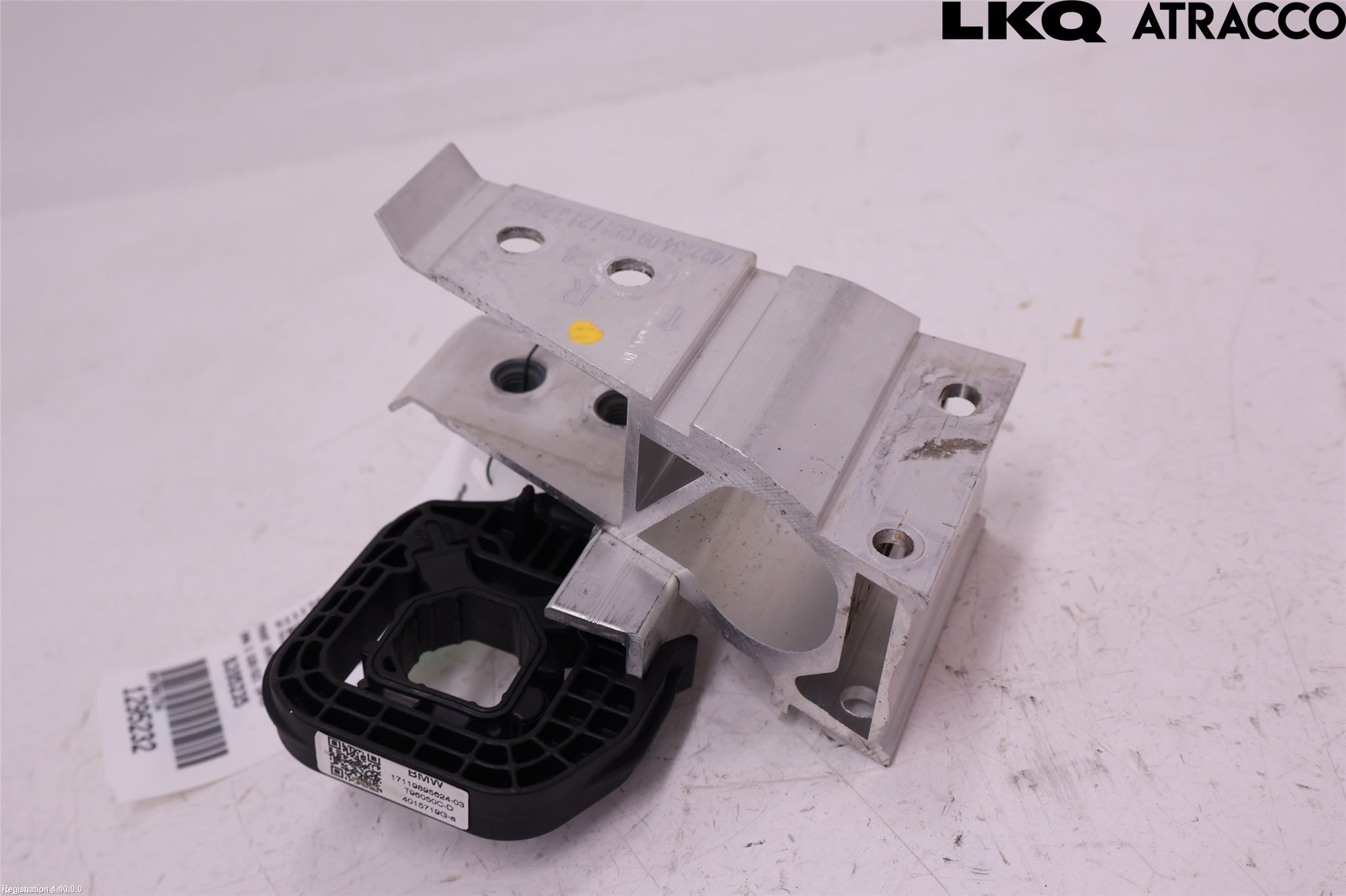 BMW 3 G20/G21/G80/G81 19- Kylarfäste-Ram-Balk