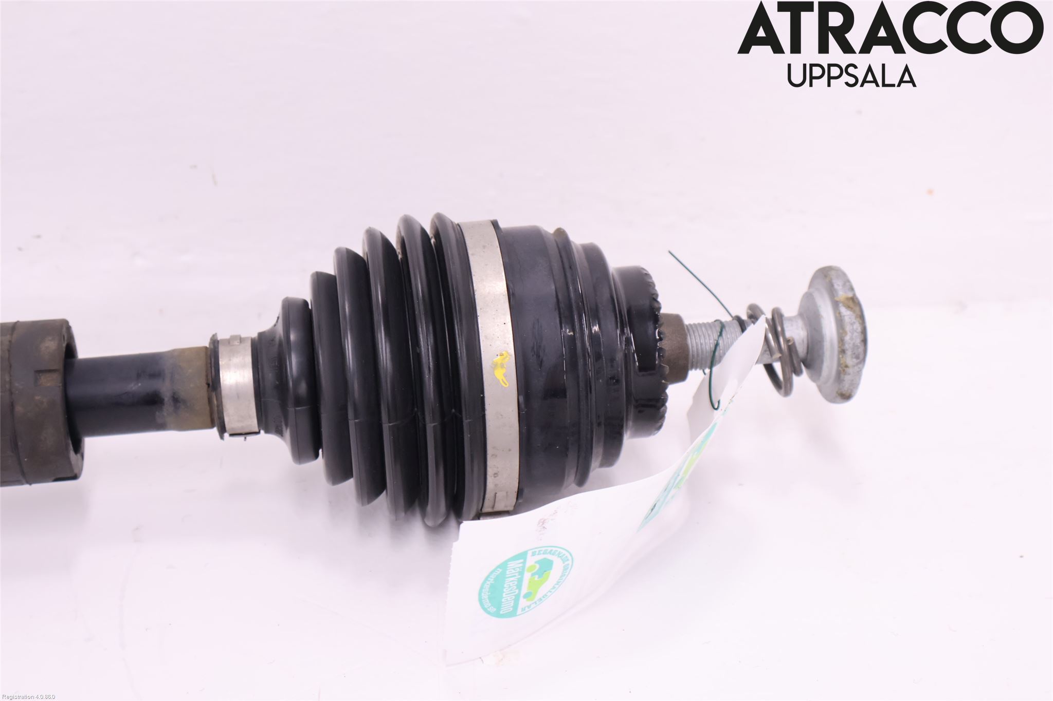 Mini COOPER CLUBMAN F54 16- Drivaxel Fram Vänster