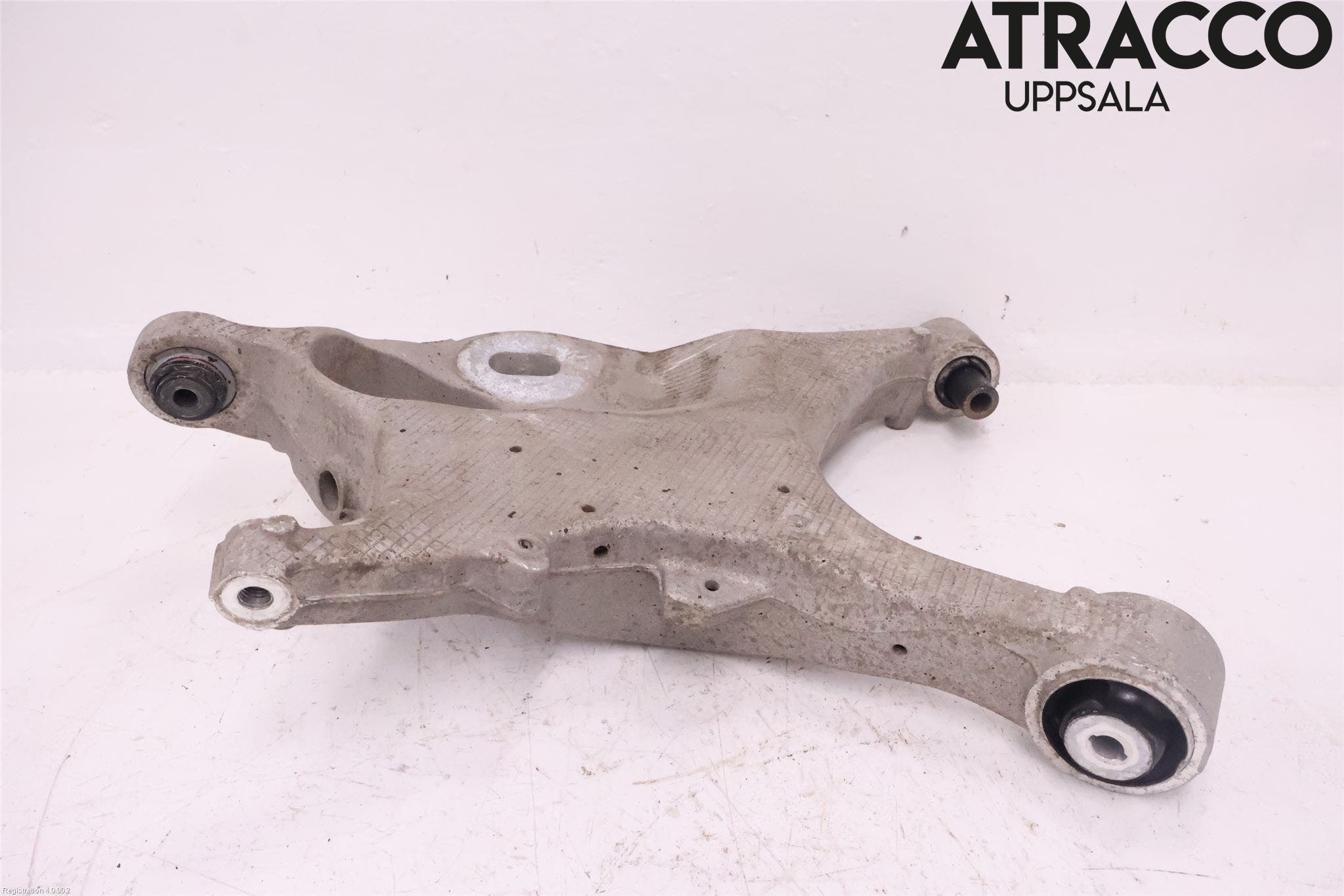 Volvo V60 19- Bärarm Bak Höger