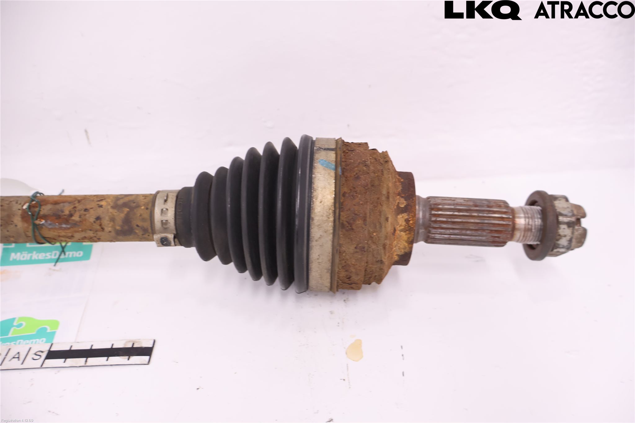 Renault CLIO IV 12-16 Drivaxel Fram Höger