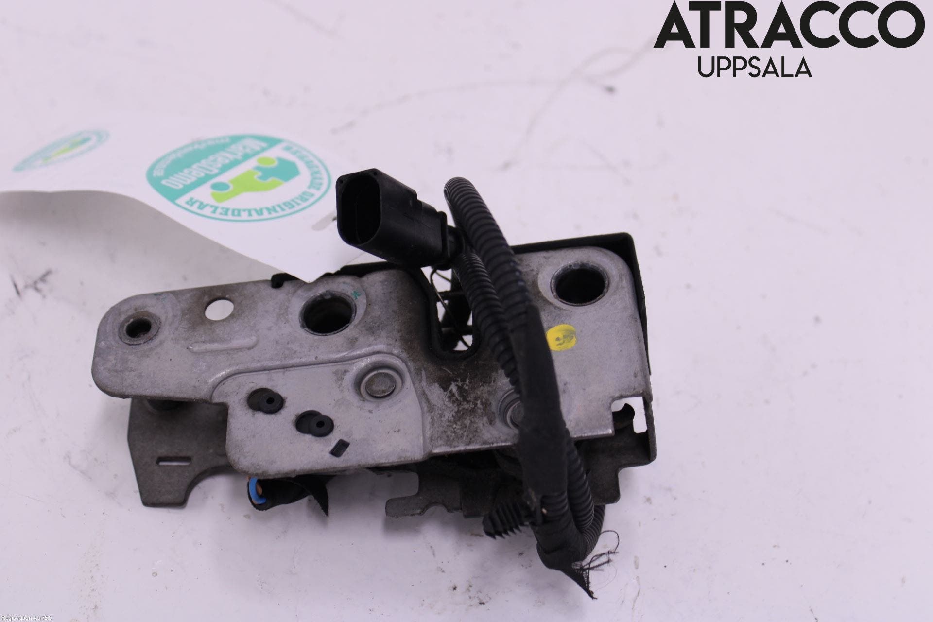 Volkswagen VW GOLF VI 09-13 Huvlås