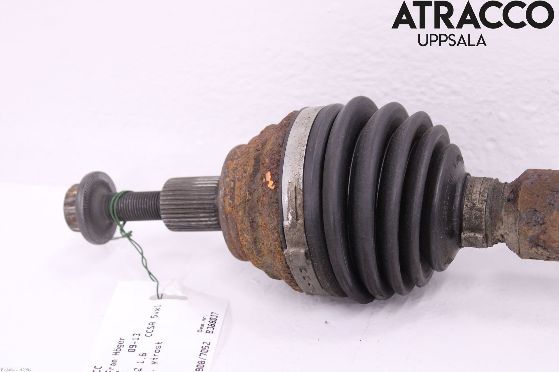 Volkswagen VW GOLF VI 09-13 Drivaxel Fram Höger