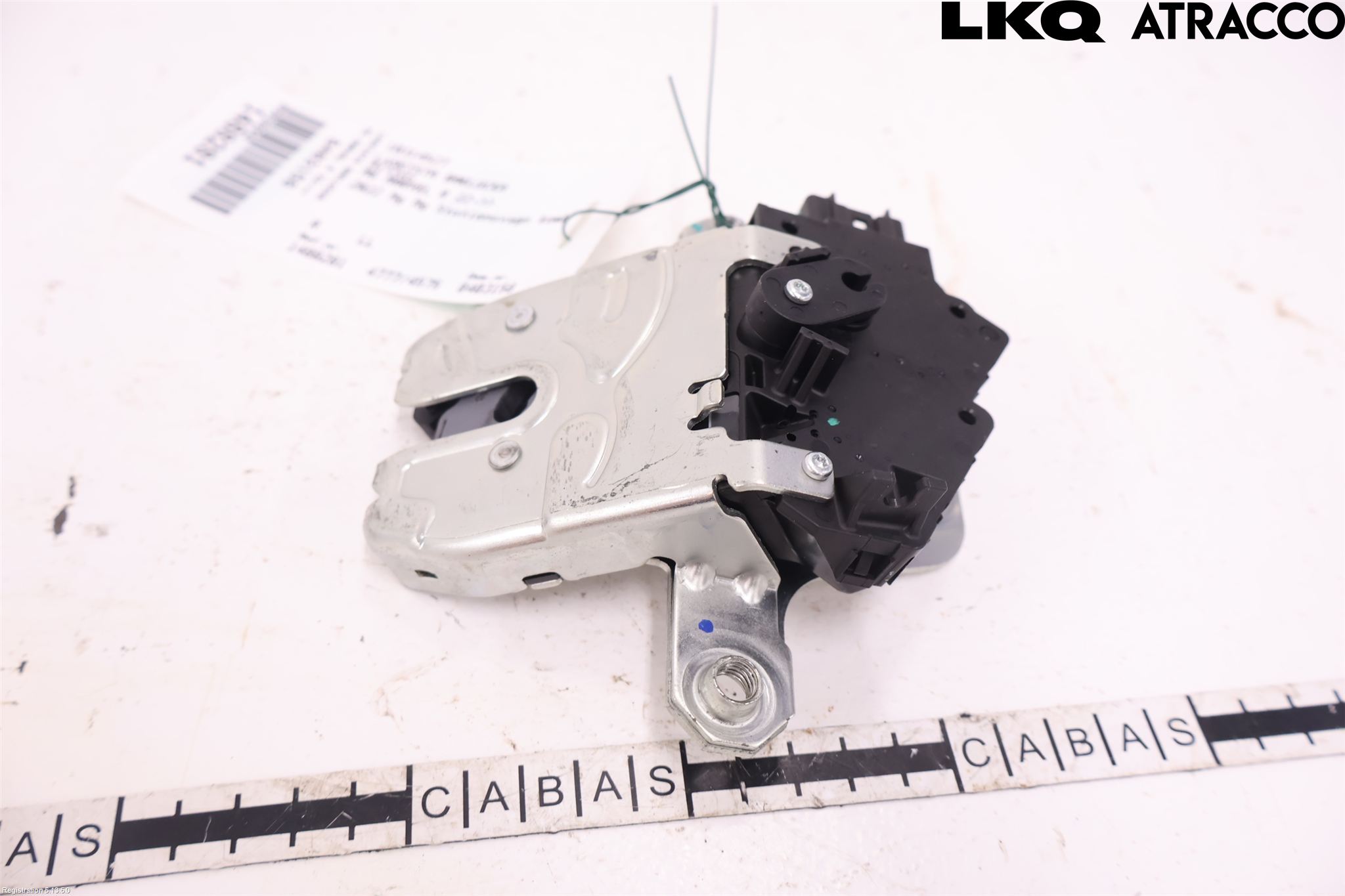 MG 5 22- Låskista Baklucka