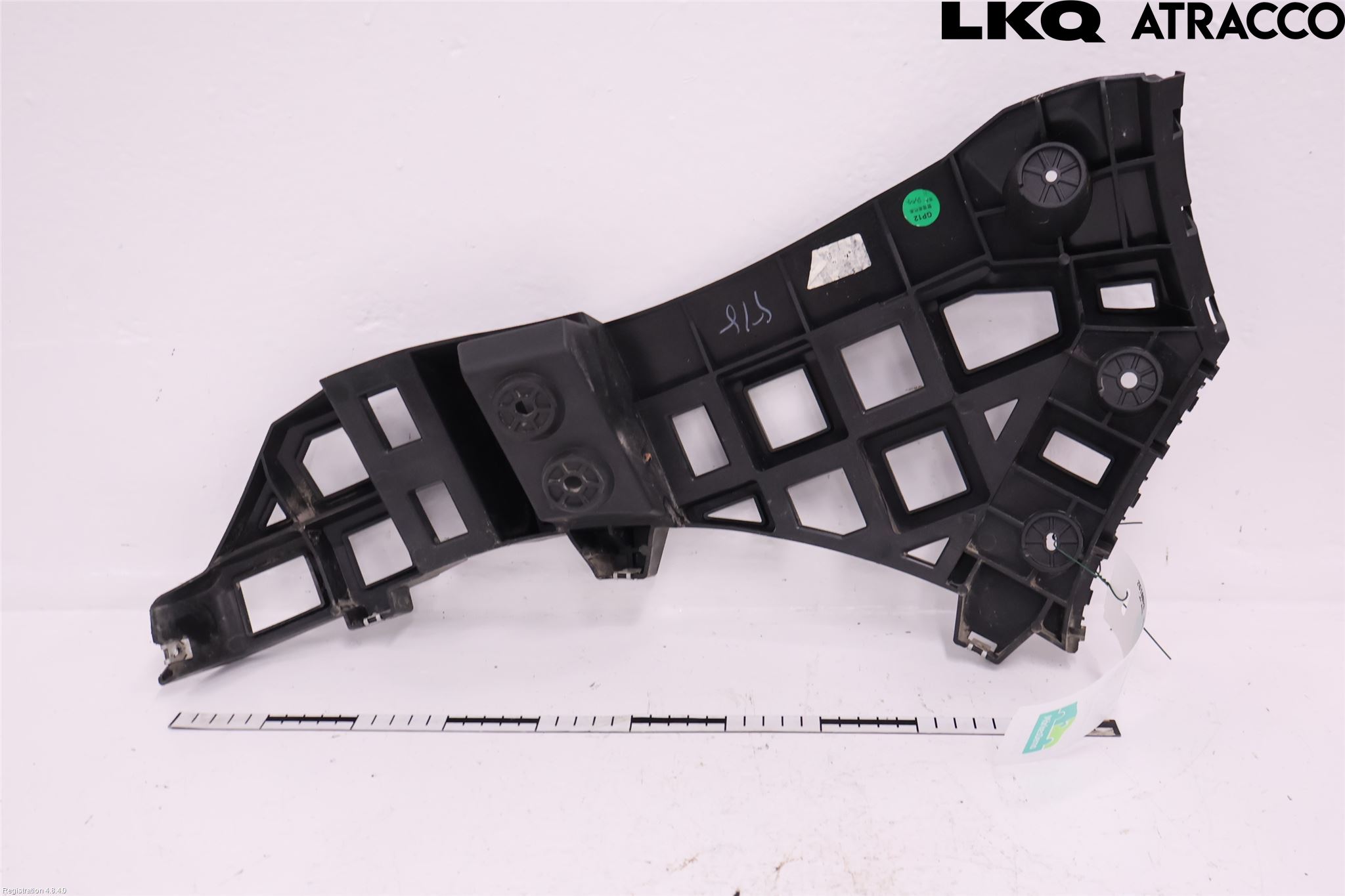 MG 4 23- Stötfångarfäste Bak Hö