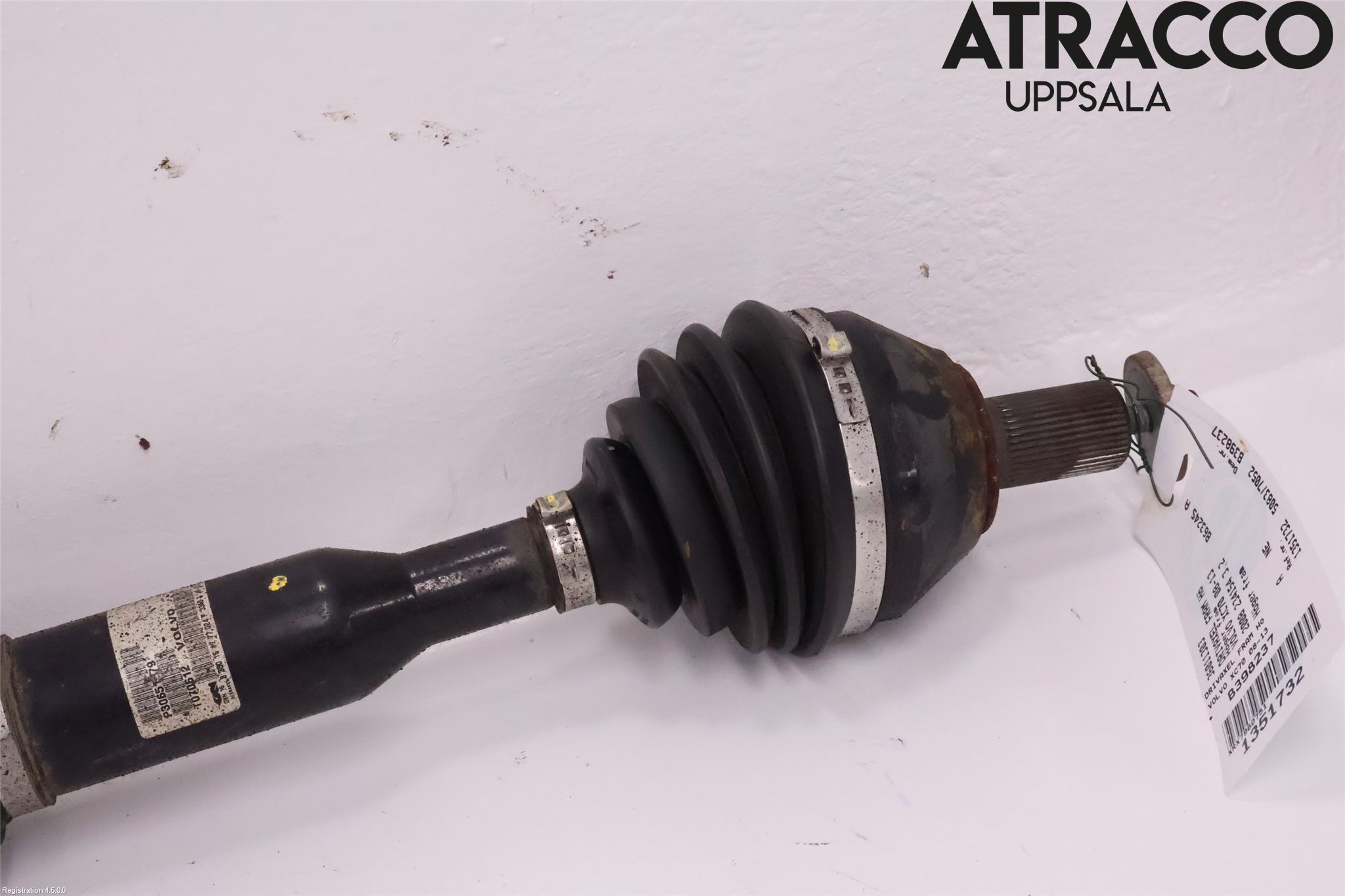 Volvo XC70 08-13 Drivaxel Fram Höger