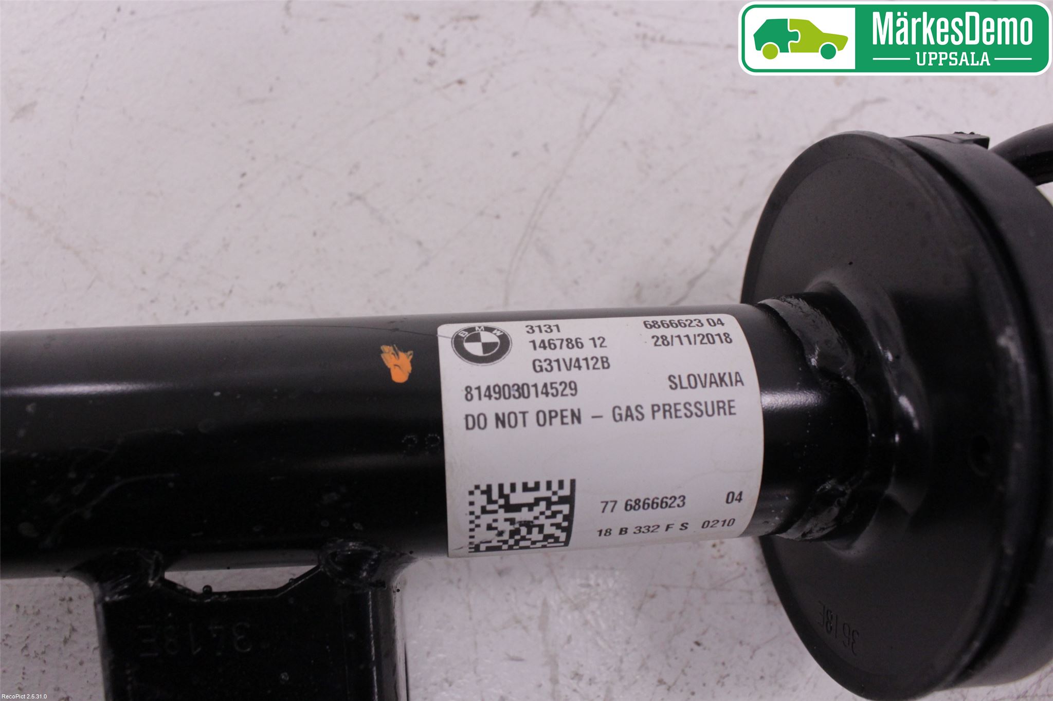 BMW 5 G30/G31/F90 17-23 Fjäderben Fram Vänster