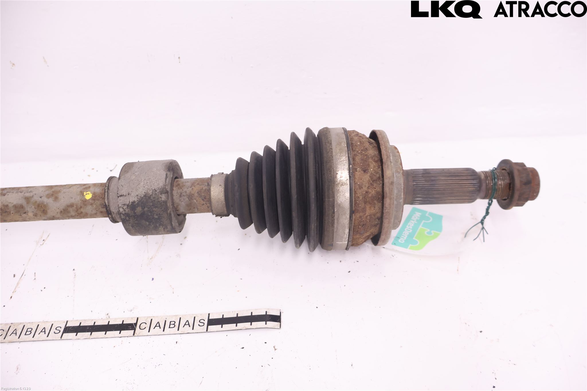 Toyota AVENSIS 09-15 Drivaxel Fram Höger