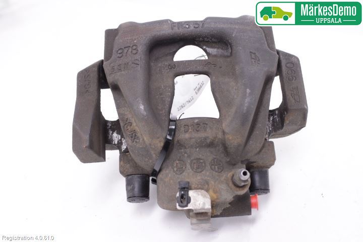 Fiat DOBLO CARGO Bromsok Fram Höger