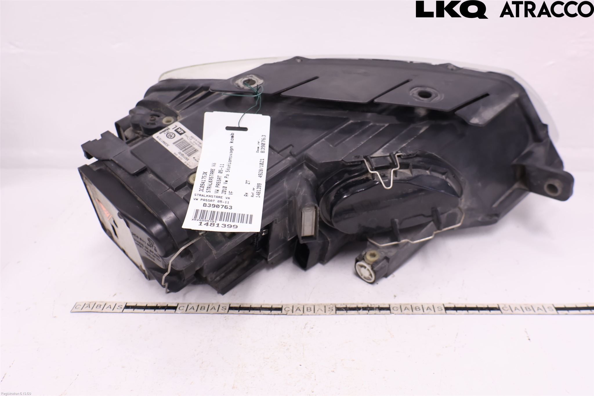 Volkswagen VW PASSAT 05-11 Strålkastare Vänster