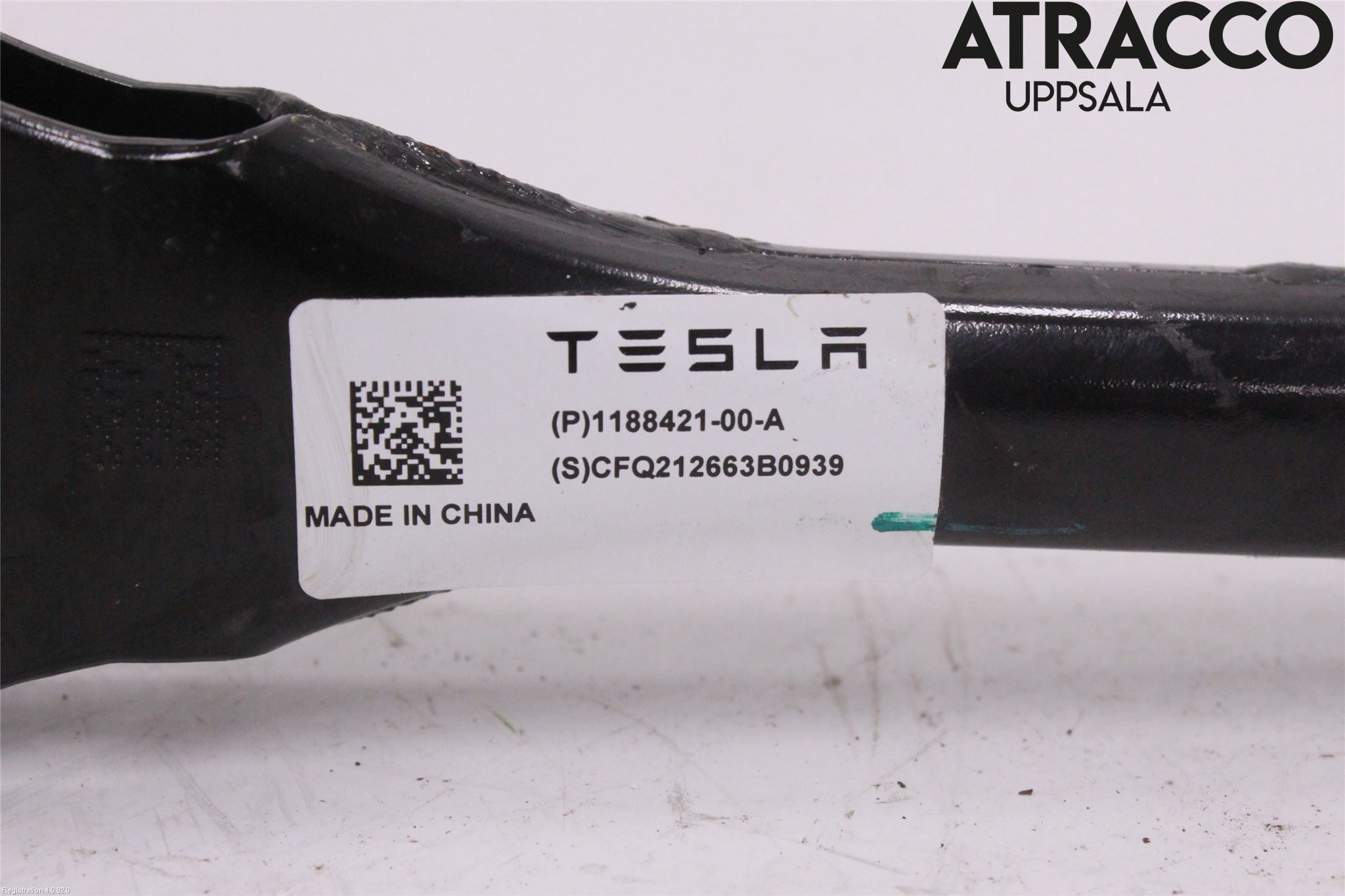 Tesla MODEL Y 21- Bärarm Bak Övre Höger